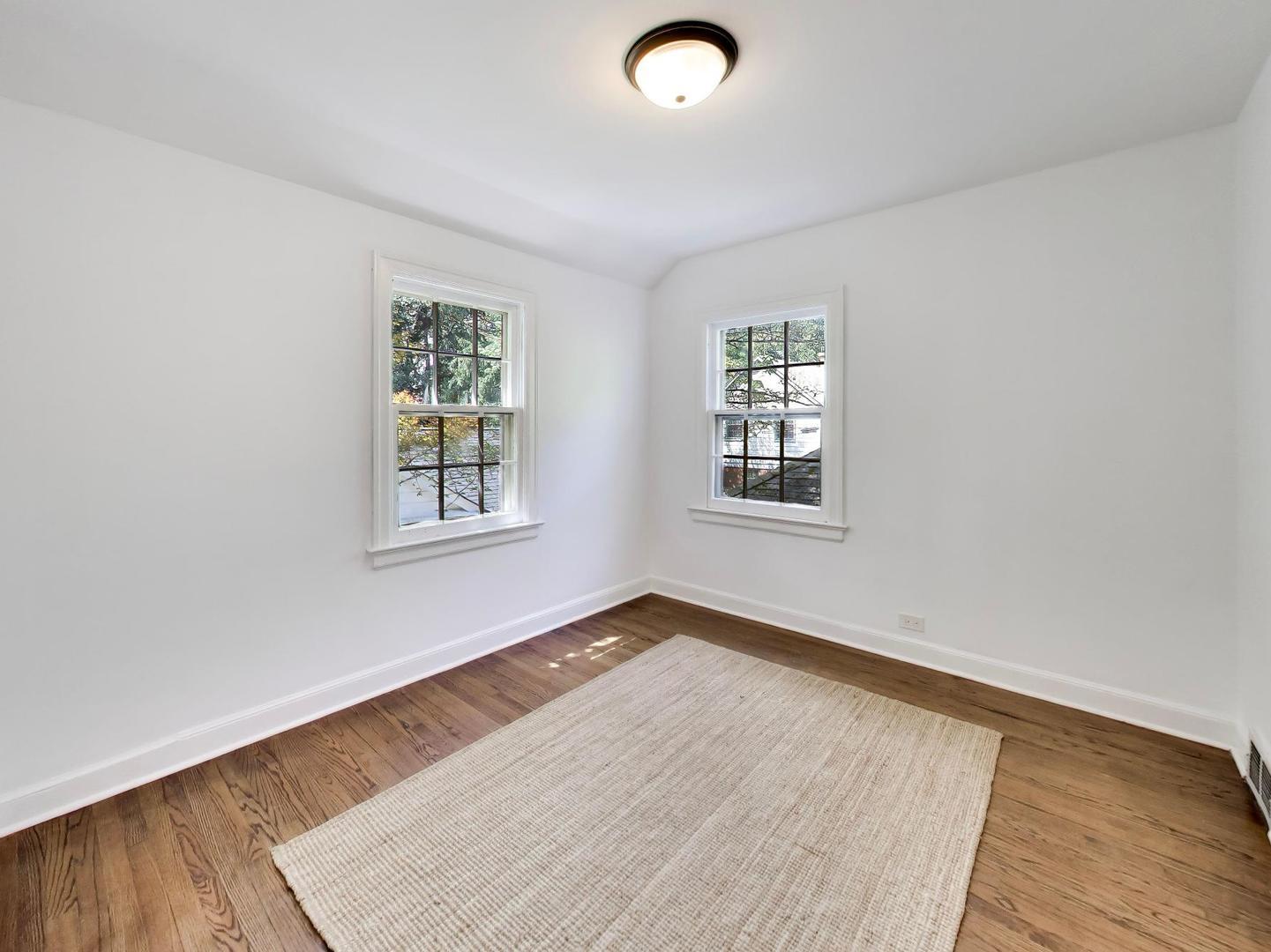 2929 Indianwood Road Property Photo 17