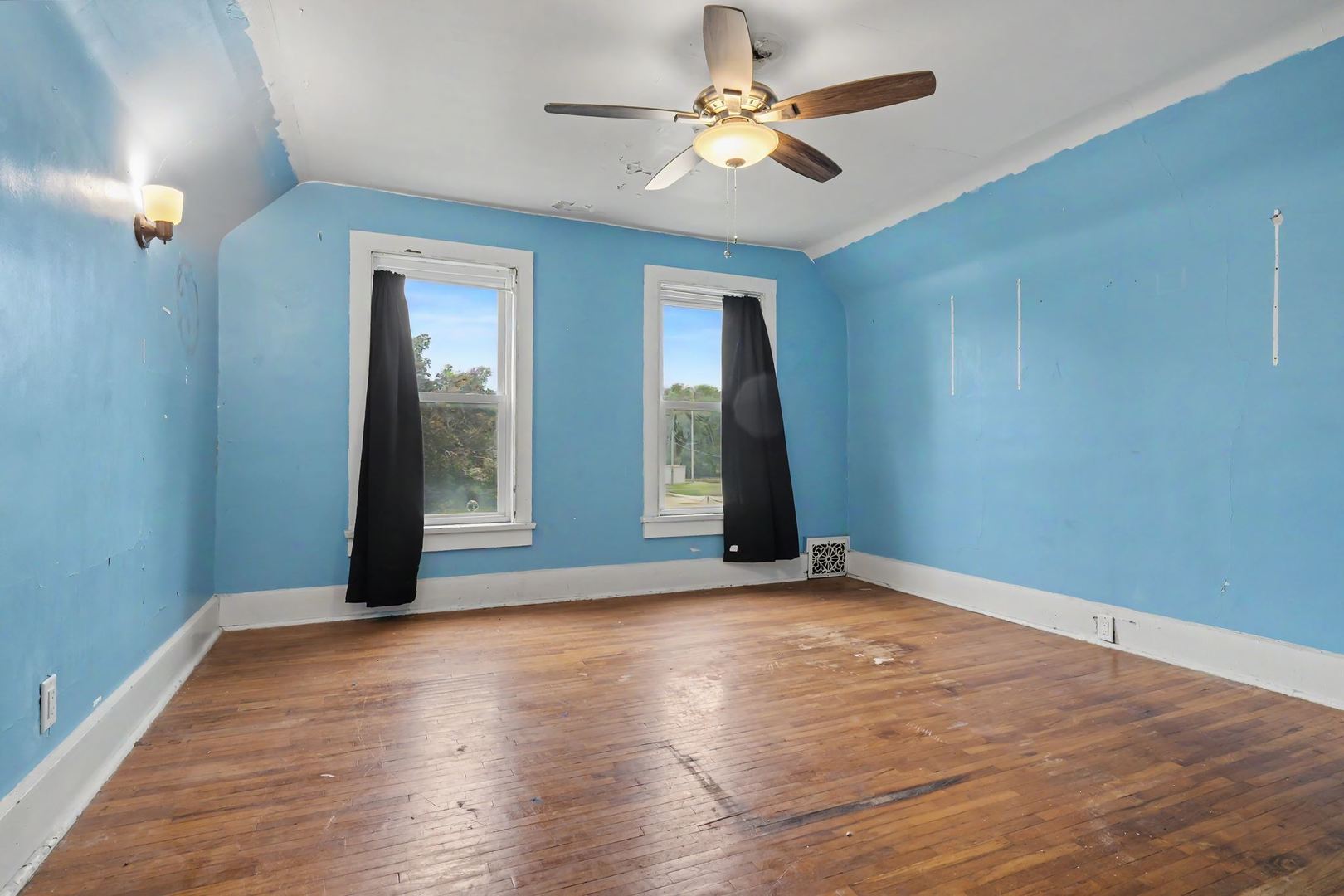 200 E Scott Street Property Photo 19
