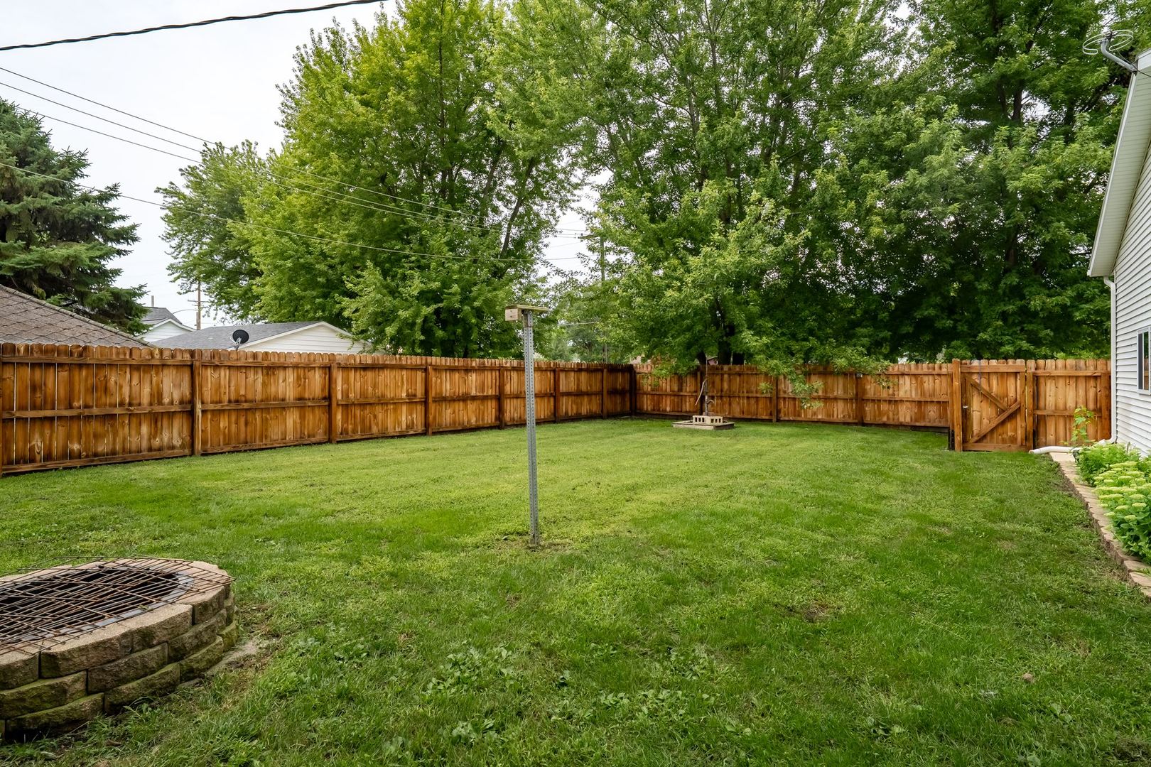 200 E Scott Street Property Photo 39