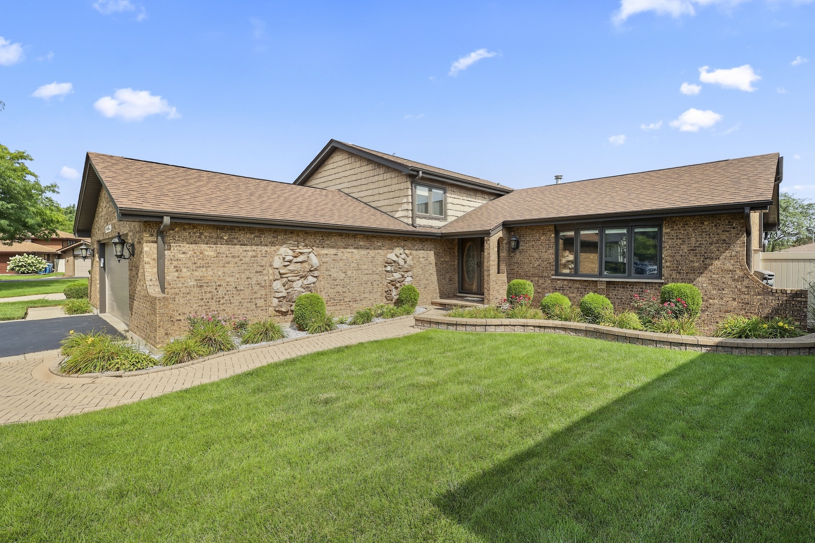 1229 Anvil Court Property Photo 2