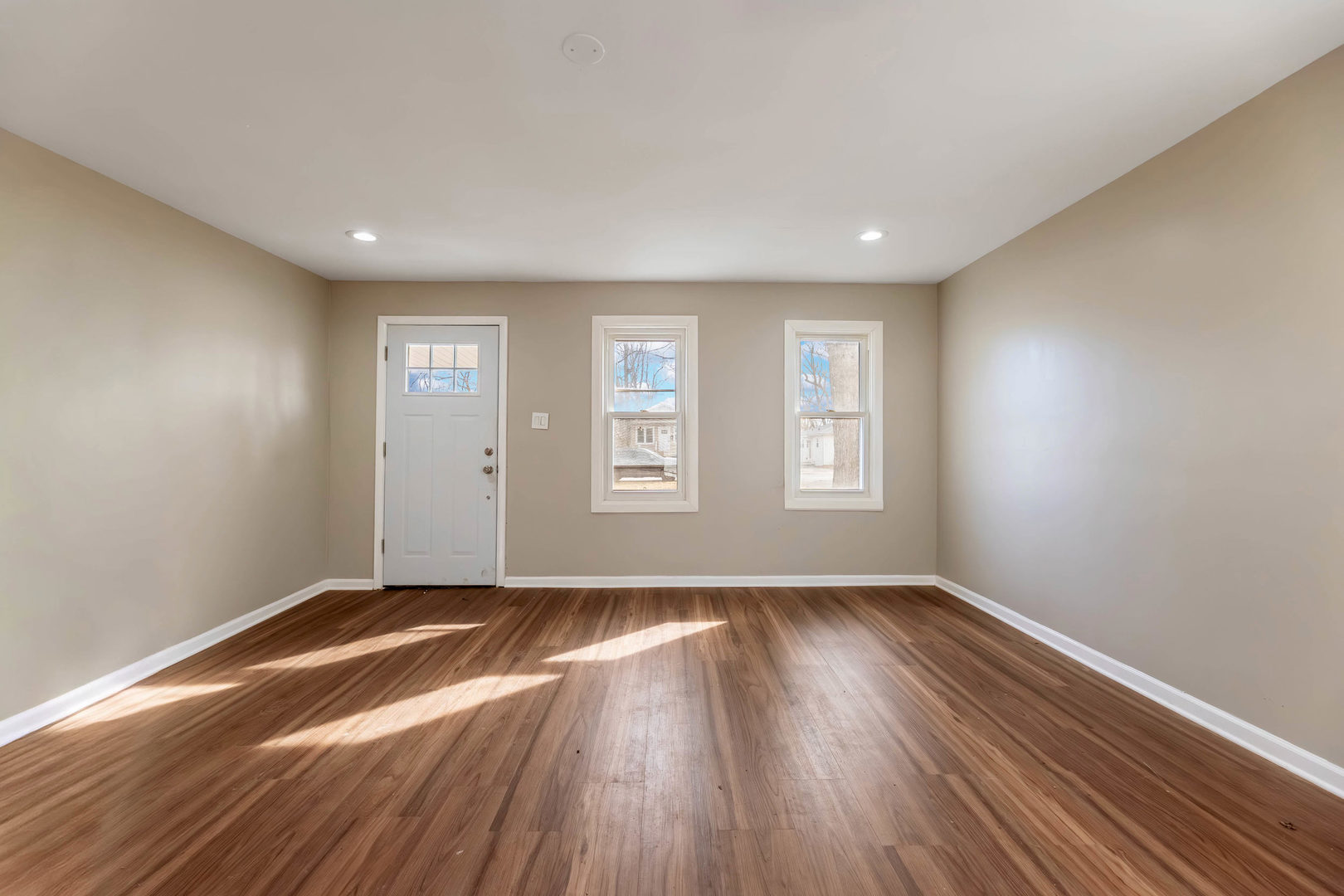 38 N Rebecca Street Property Photo 3
