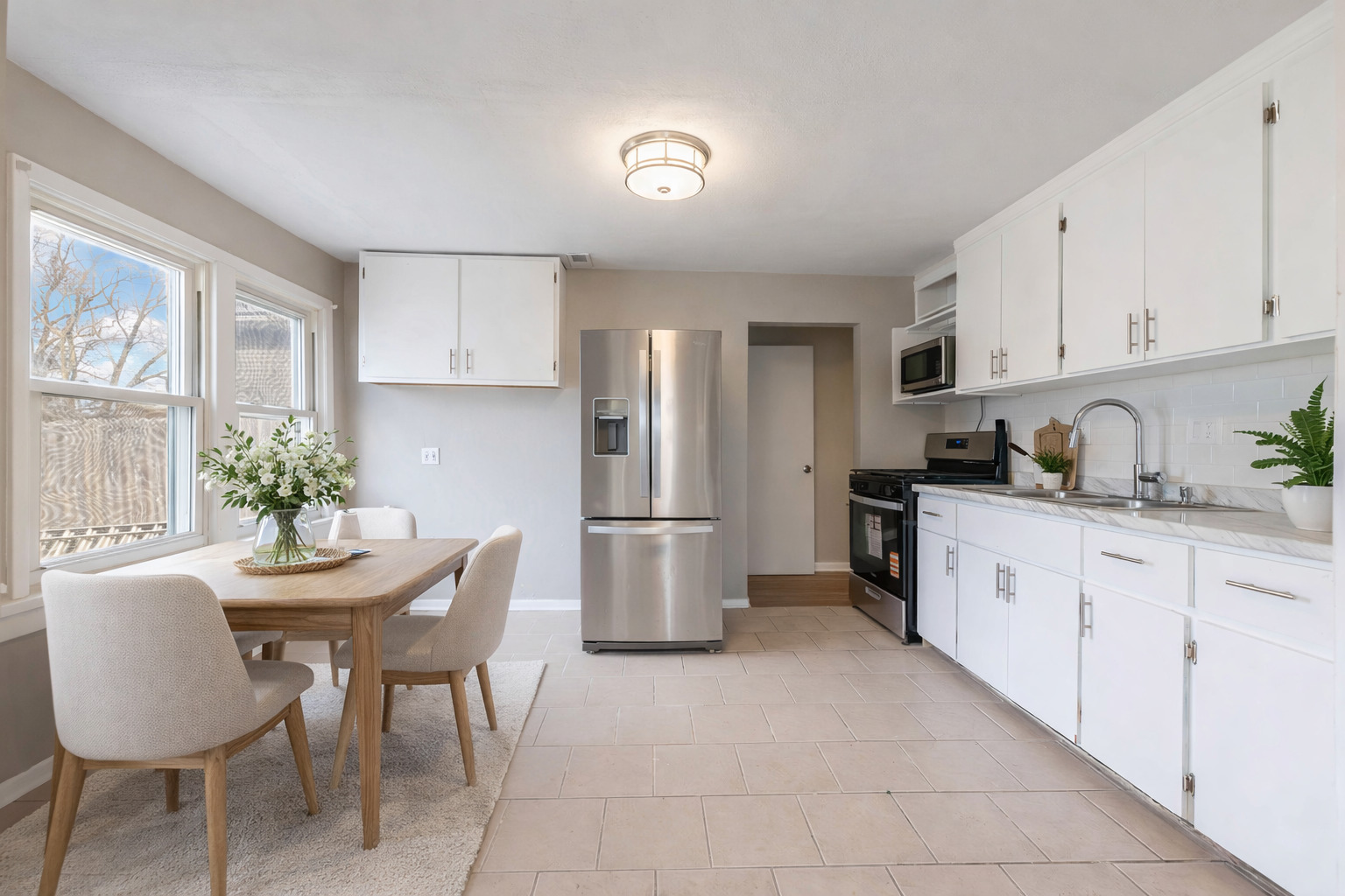 38 N Rebecca Street Property Photo 6