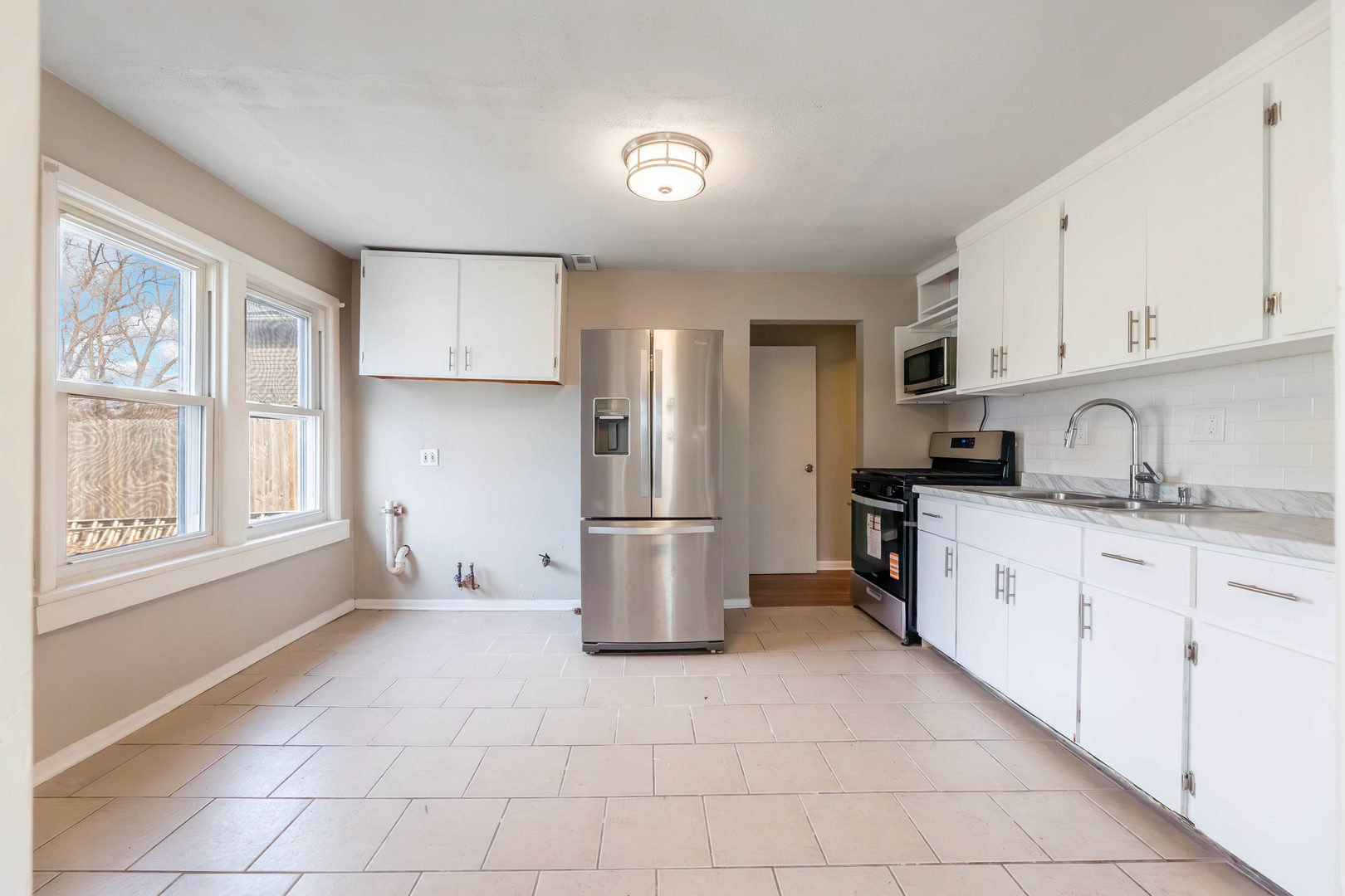 38 N Rebecca Street Property Photo 7
