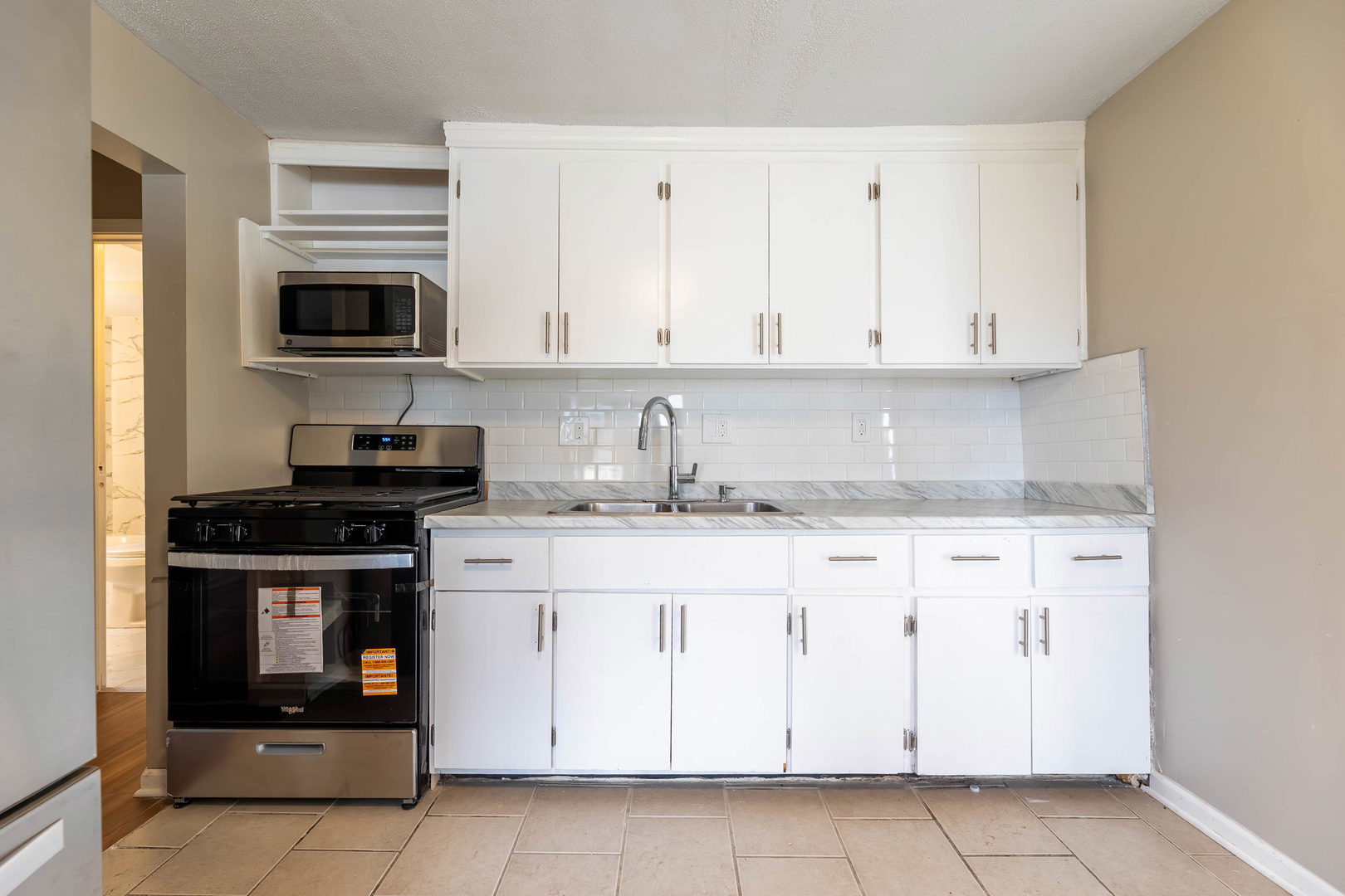 38 N Rebecca Street Property Photo 8