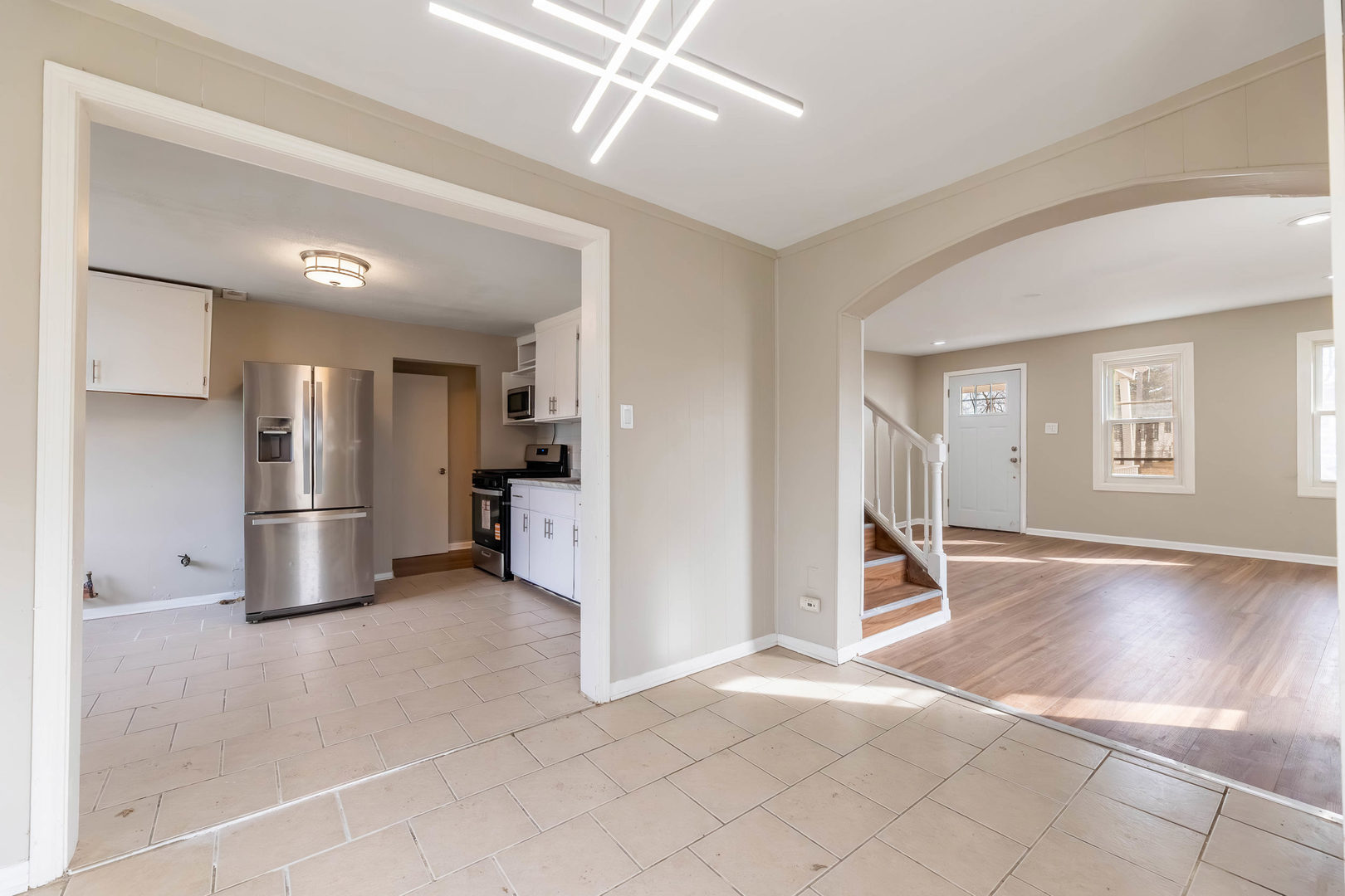 38 N Rebecca Street Property Photo 9