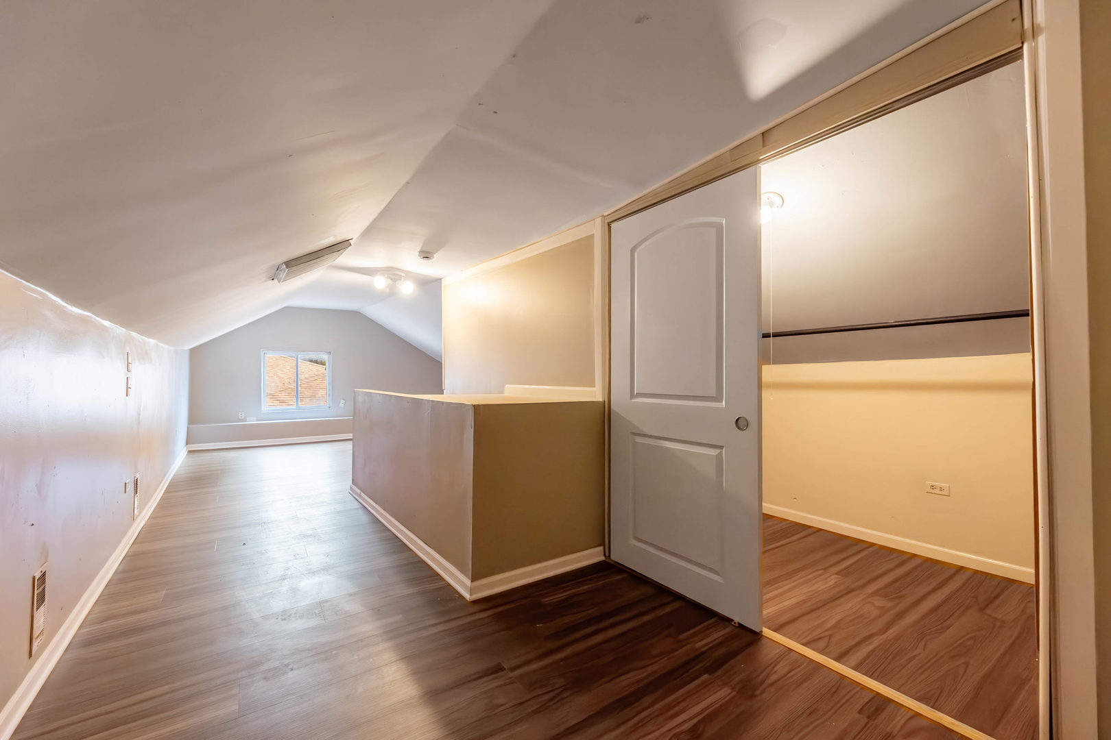 38 N Rebecca Street Property Photo 23