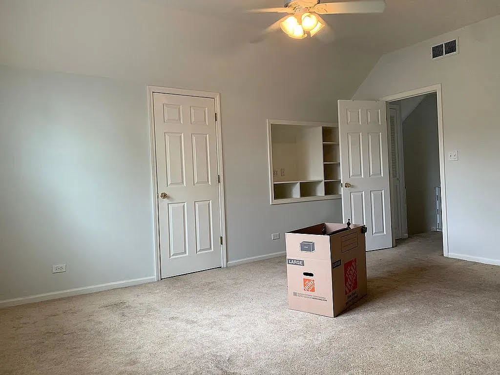 5654 W Byron Street Property Photo 27