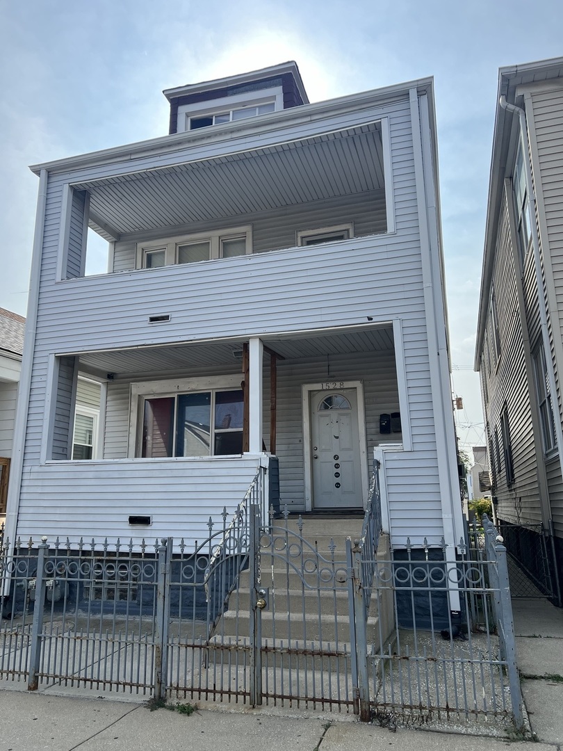 1528 S 50th Avenue Property Photo 1