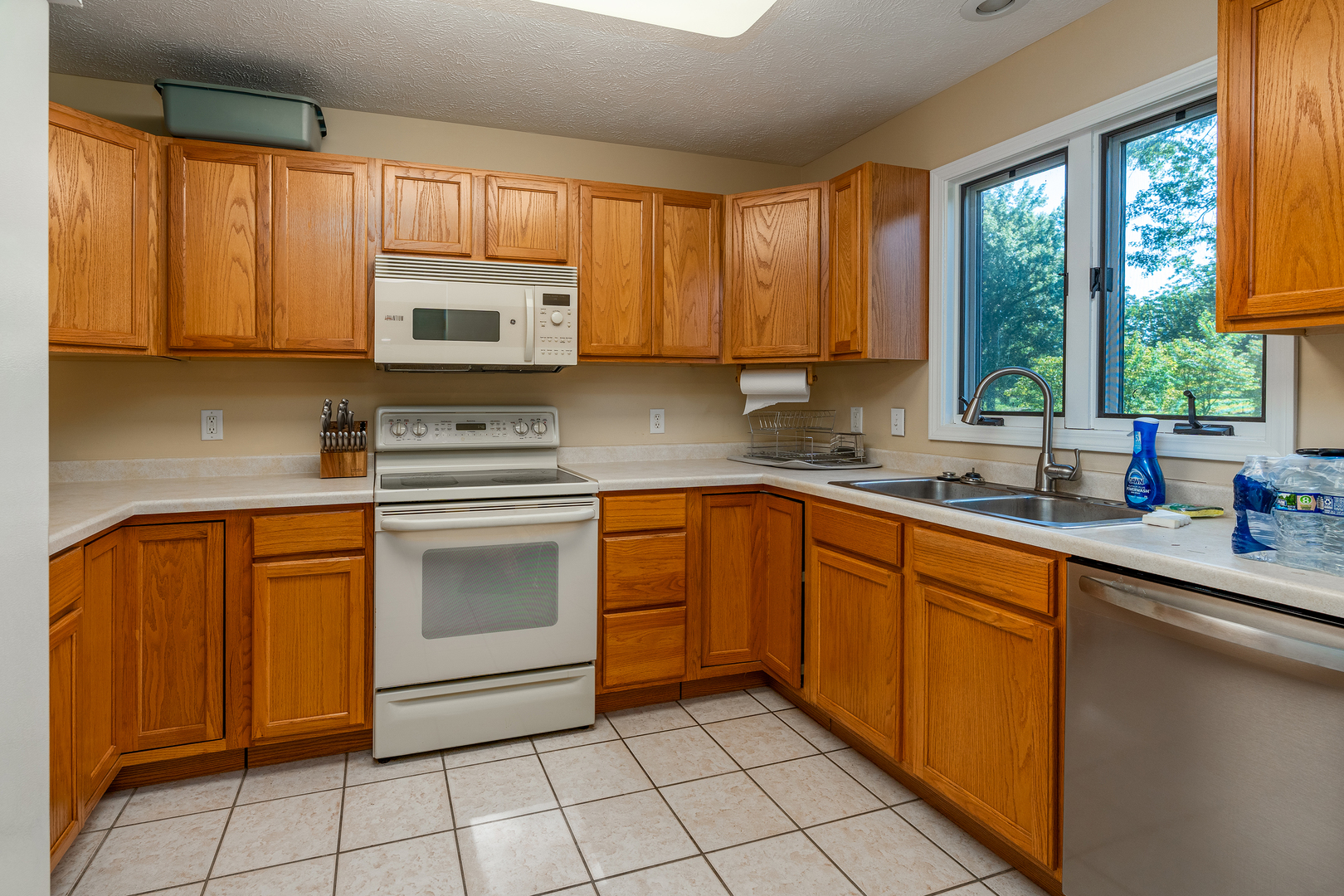 208 Silver Bullet Drive Property Photo 16