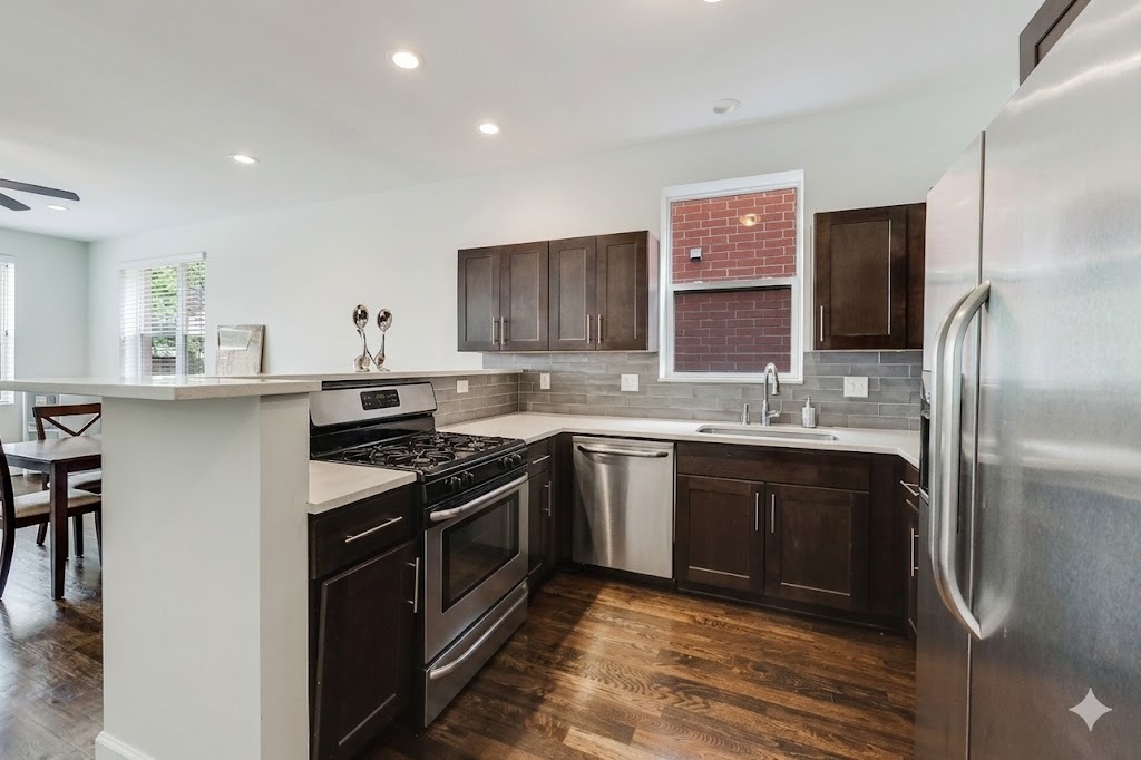 504 S Oakley Boulevard Property Photo 13