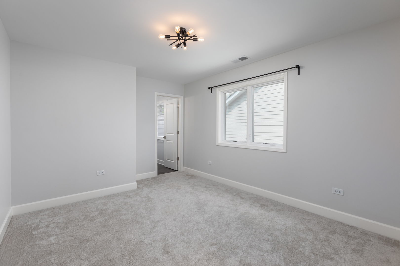 1321 N Webster Street Property Photo 44