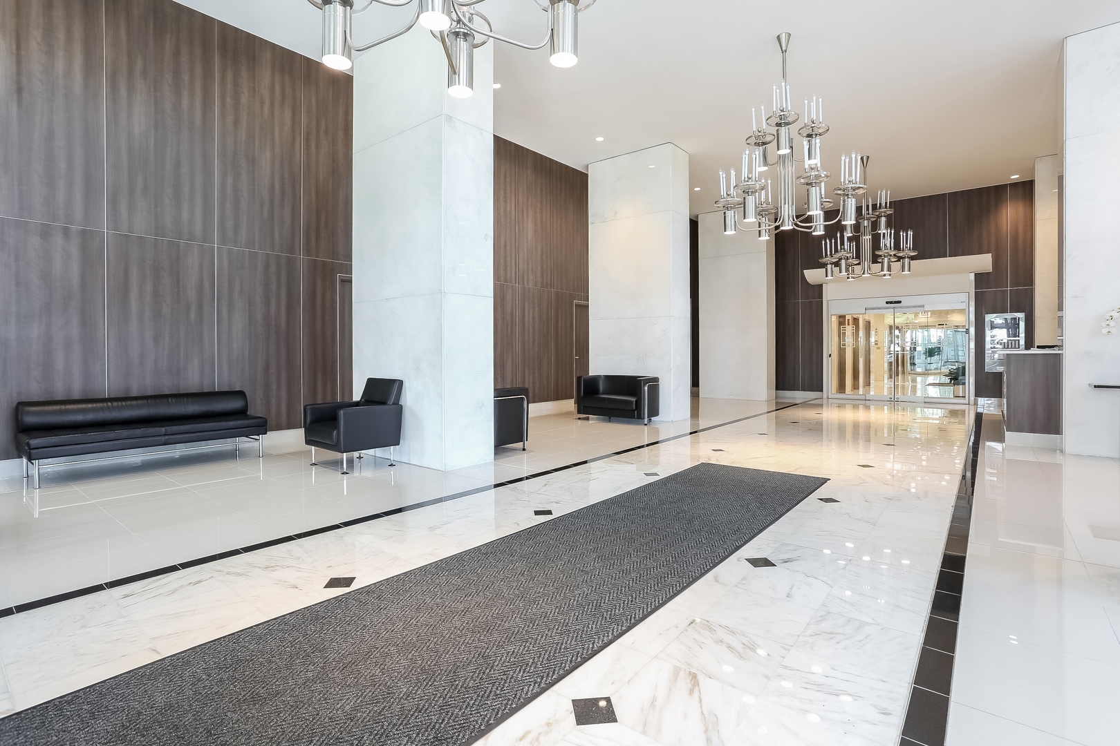 1550 N Lake Shore Drive 11g Property Photo 3