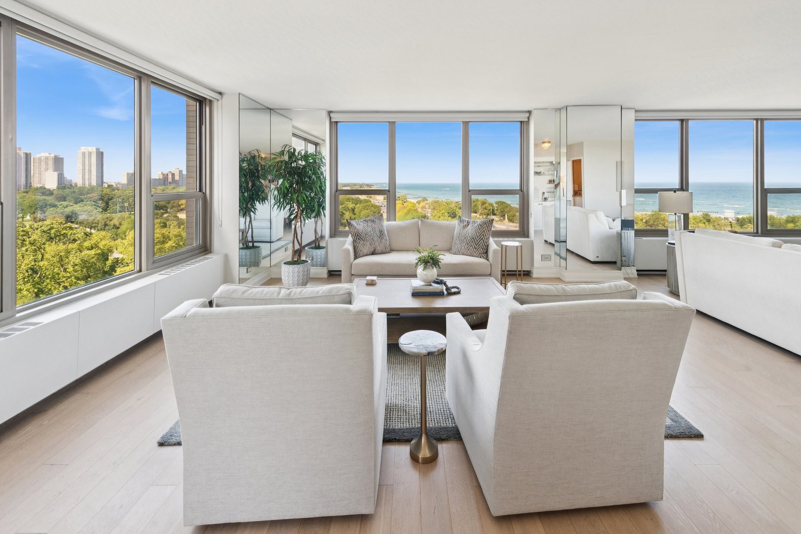 1550 N Lake Shore Drive 11g Property Photo 5