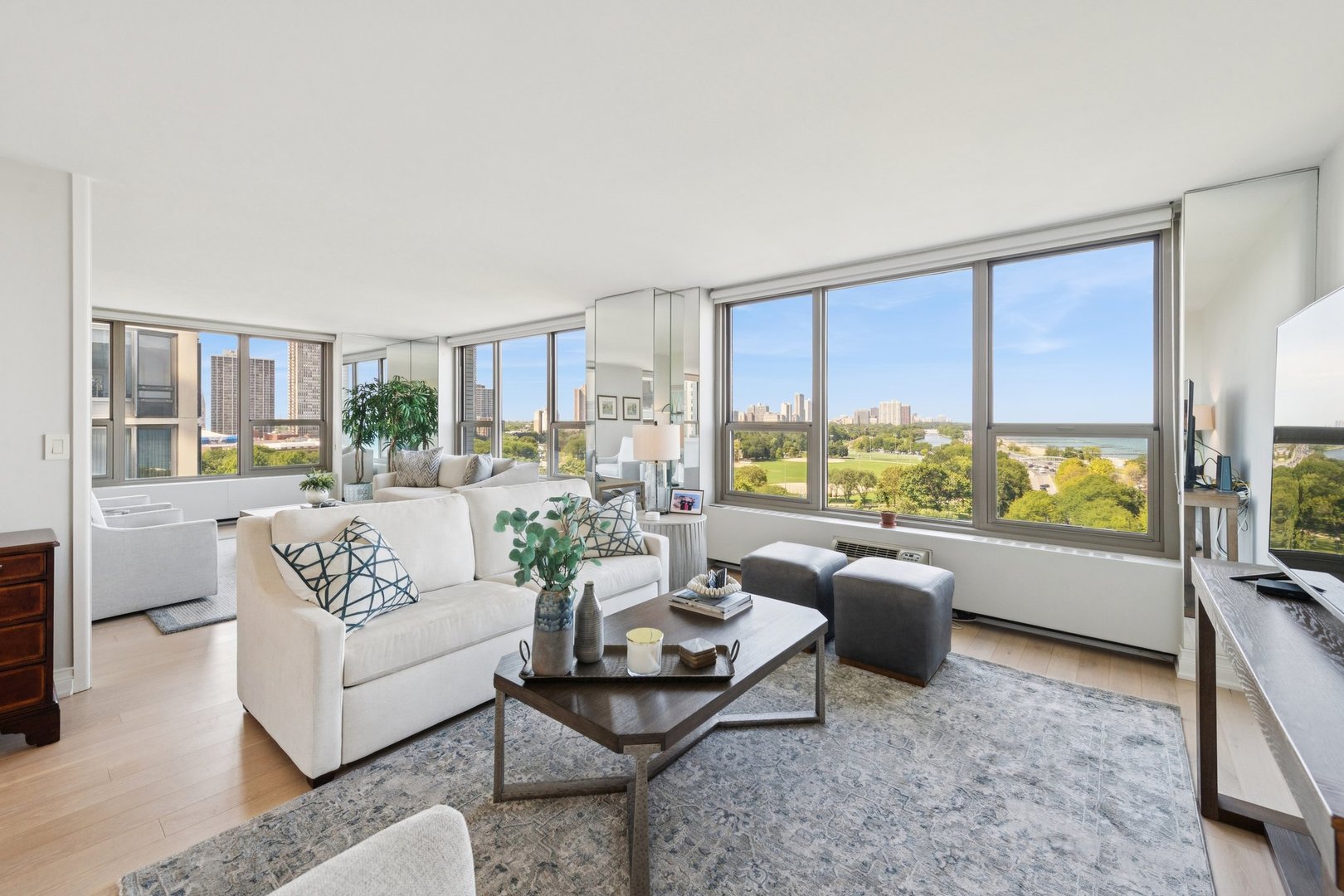 1550 N Lake Shore Drive 11g Property Photo 11
