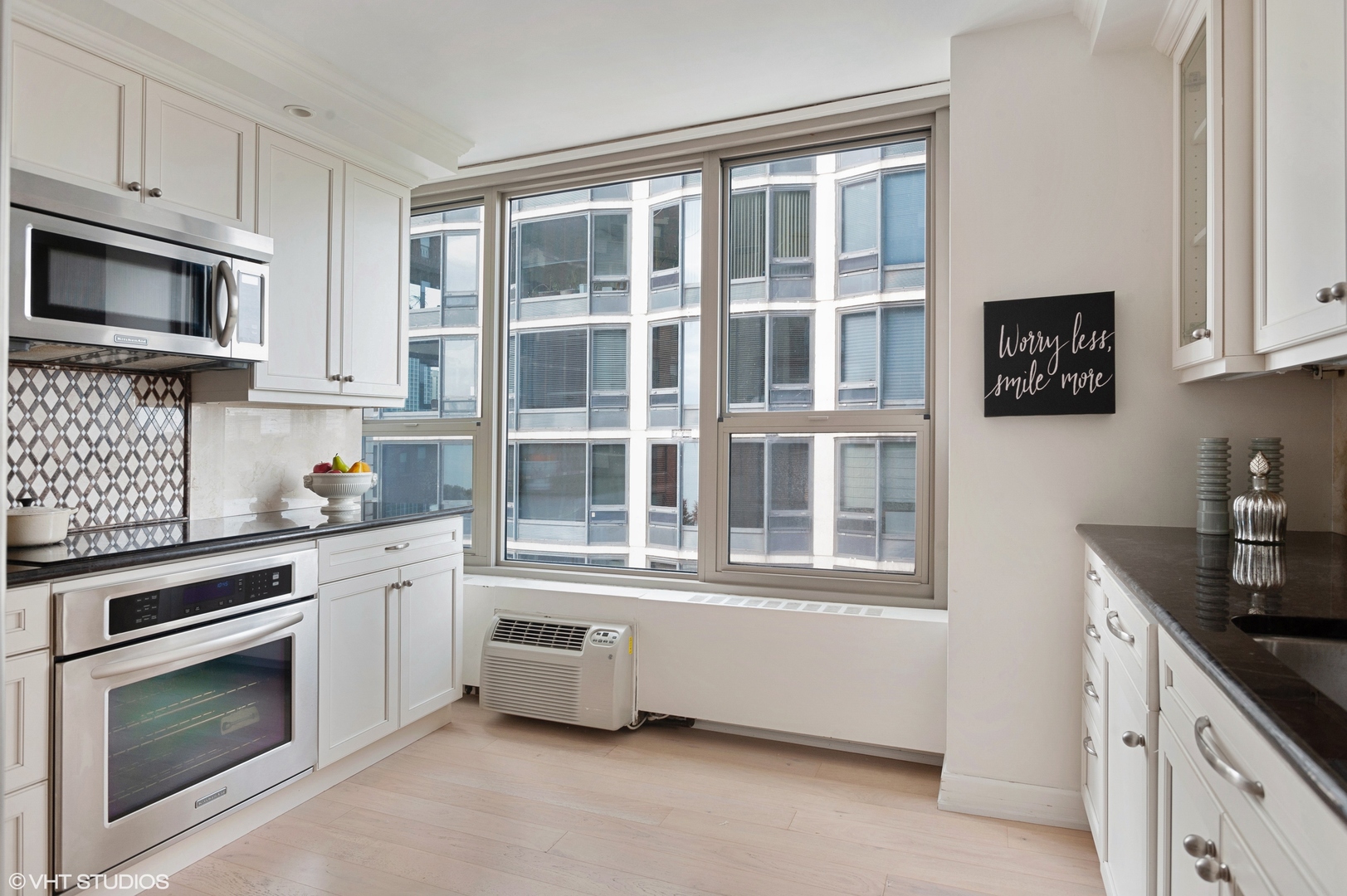 1550 N Lake Shore Drive 11g Property Photo 13