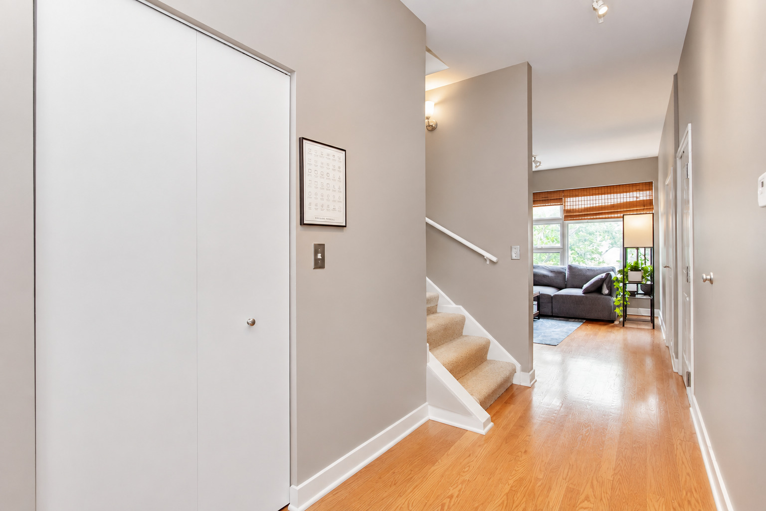 3741 N Wolcott Avenue 12 Property Photo 11