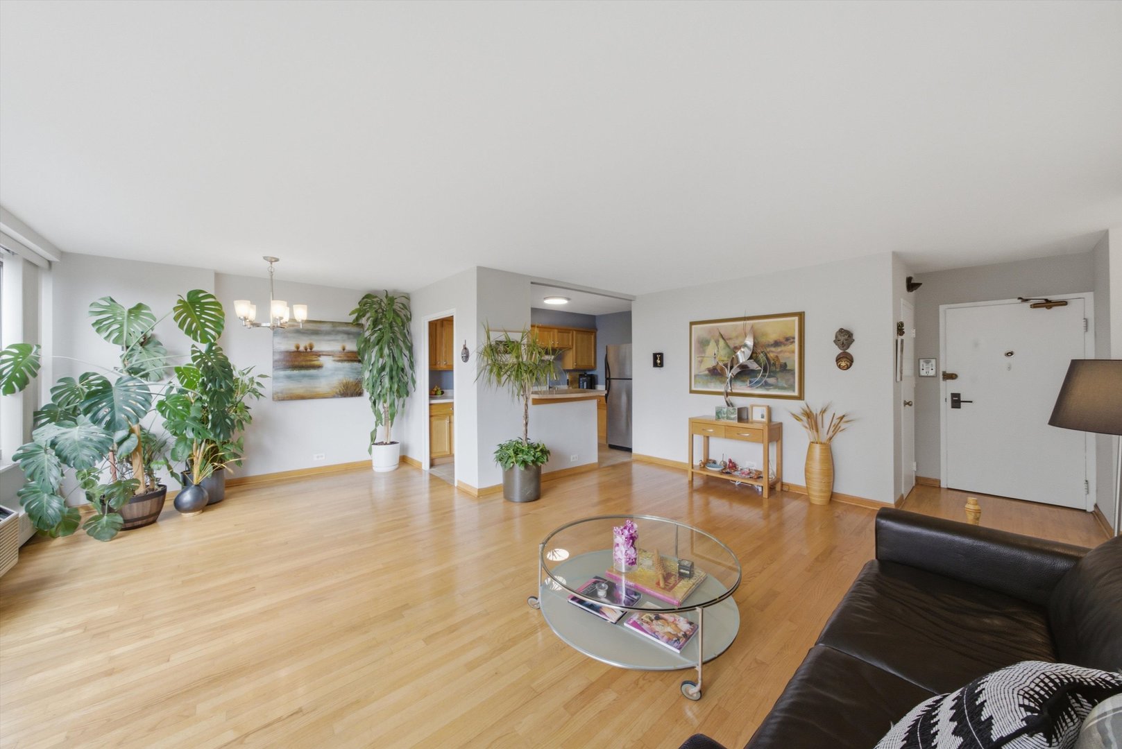3900 N Lake Shore Drive 4b Property Photo 9