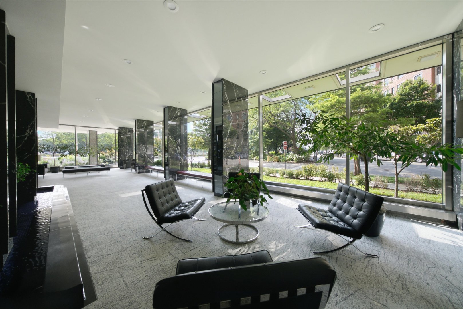 3900 N Lake Shore Drive 4b Property Photo 15