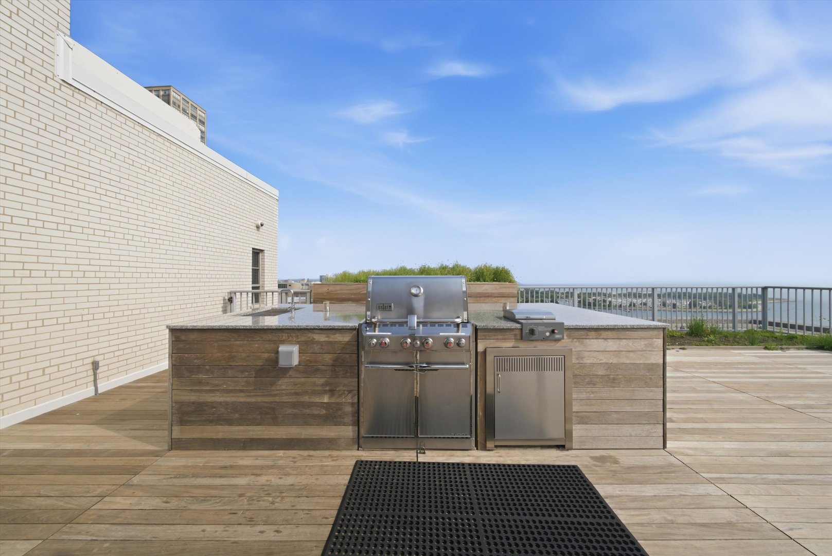 3900 N Lake Shore Drive 4b Property Photo 18