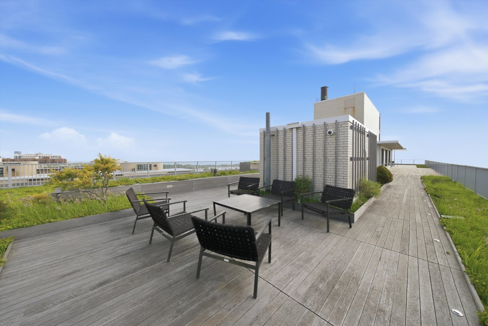 3900 N Lake Shore Drive 4b Property Photo 21