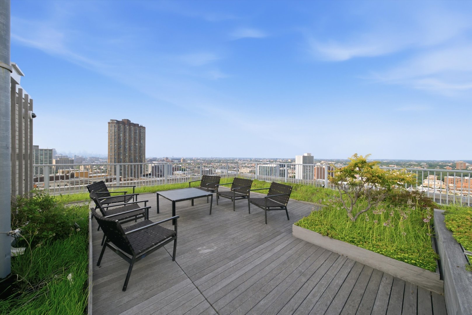 3900 N Lake Shore Drive 4b Property Photo 22