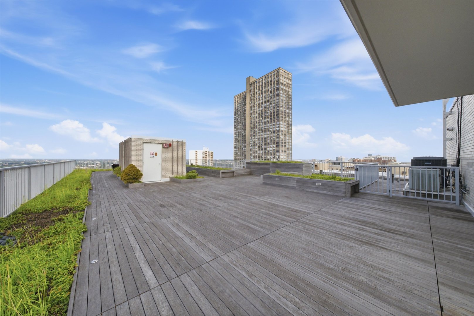3900 N Lake Shore Drive 4b Property Photo 23