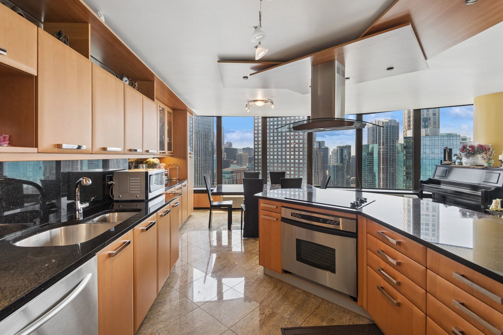 505 N Lake Shore Drive 4911 Property Photo 6