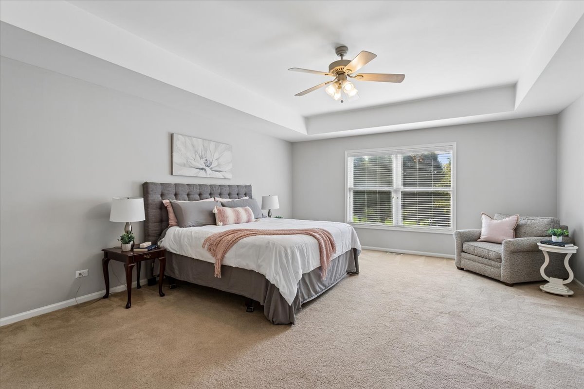 25821 Pastoral Drive Property Photo 15