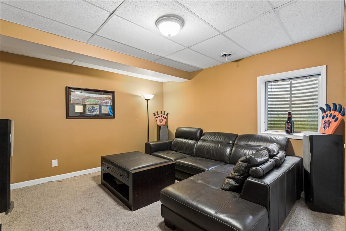 25821 Pastoral Drive Property Photo 24