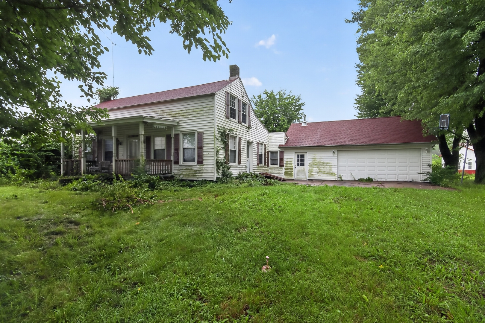 22305 N Blue Ridge Road Property Photo 1