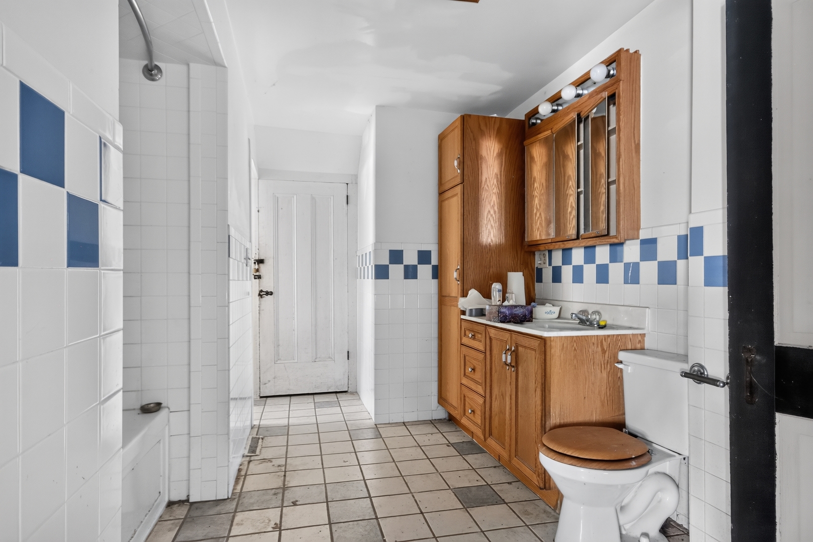 22305 N Blue Ridge Road Property Photo 11