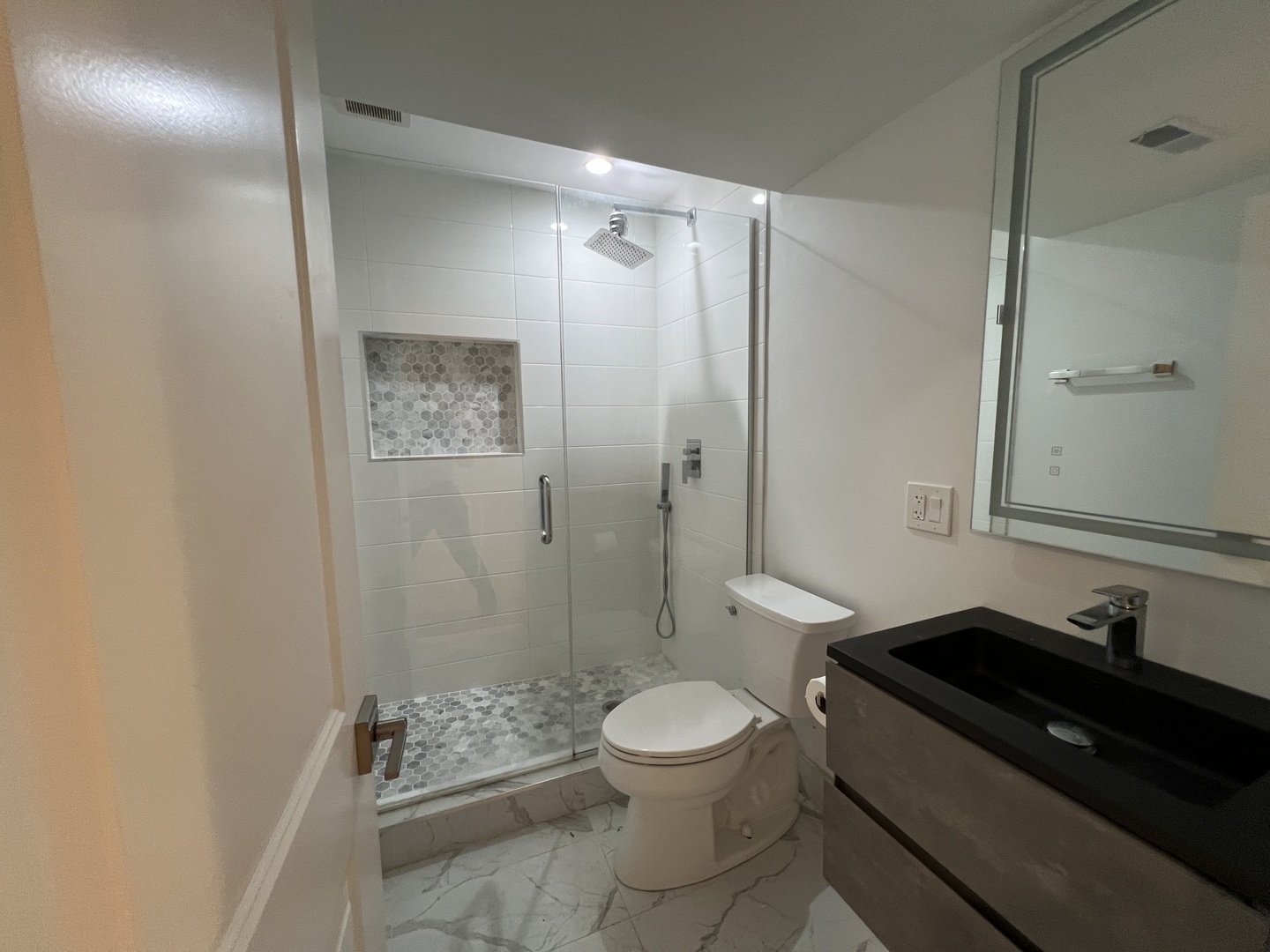 2322 W Montana Street G Property Photo 9
