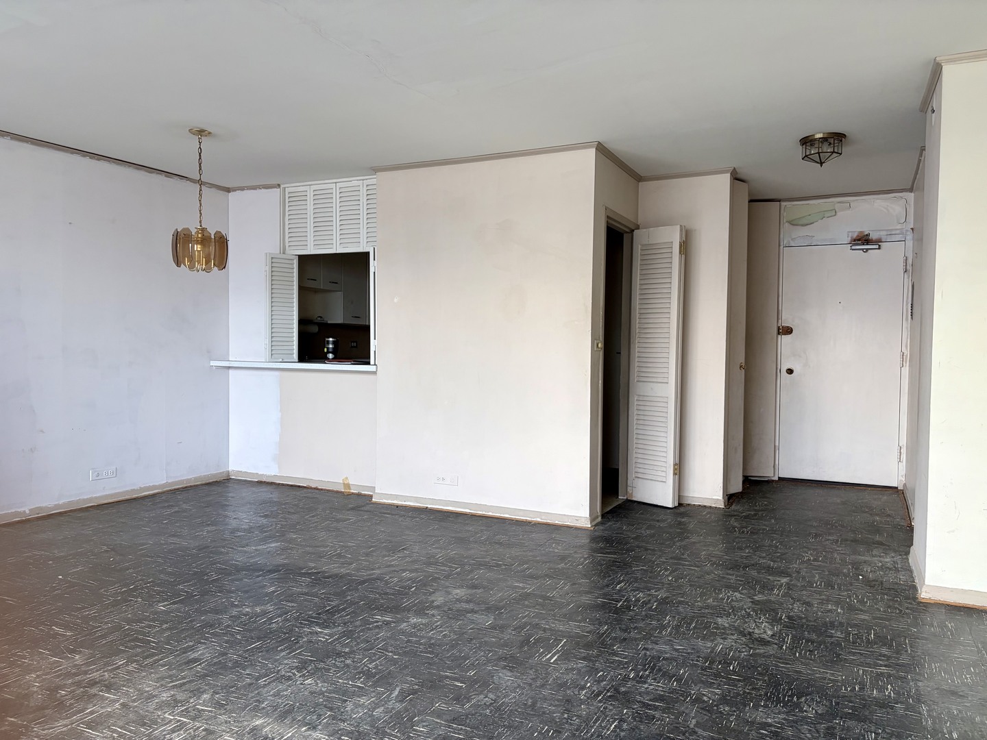 1255 N Sandburg Terrace 2304e Property Photo 7