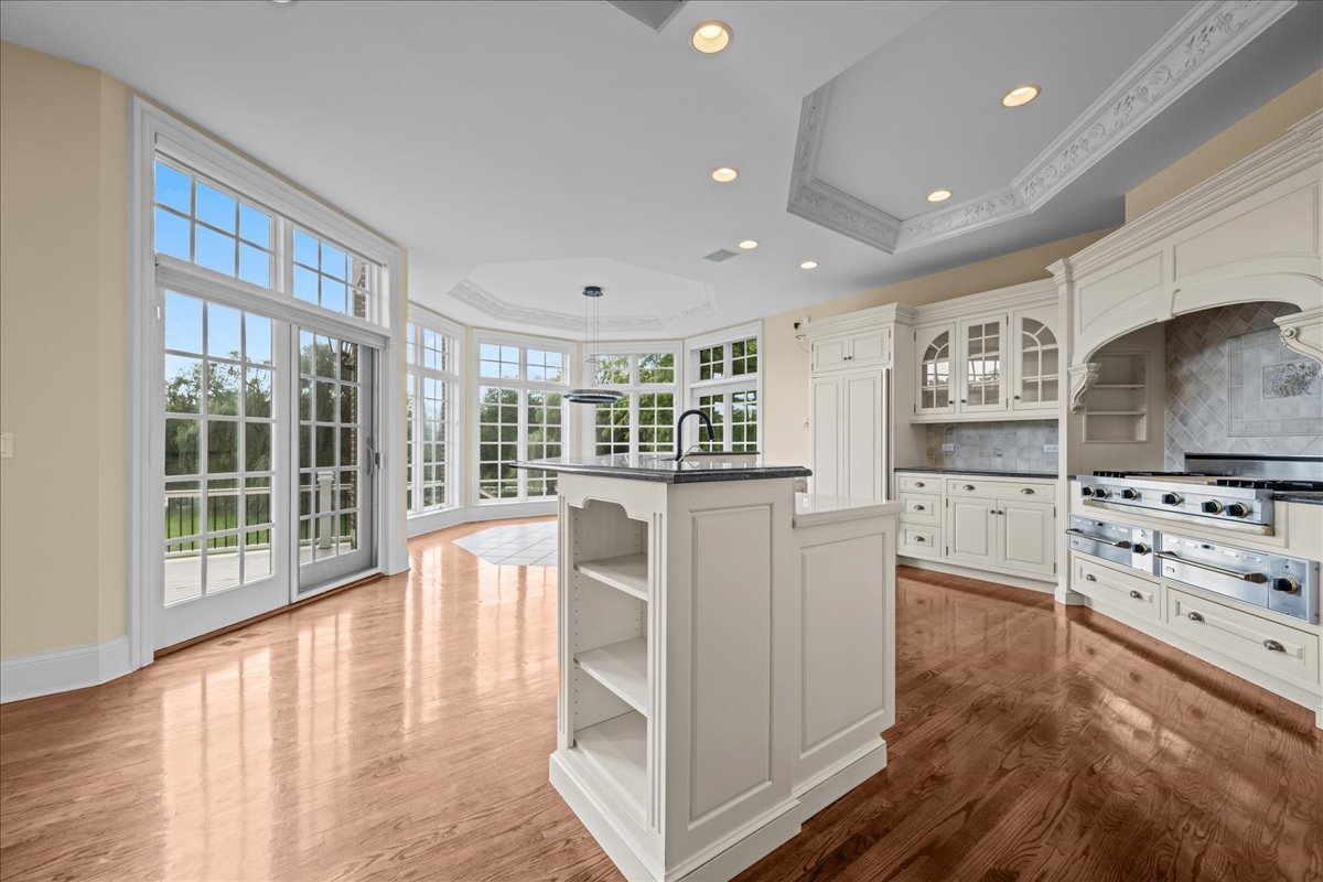 36w555 Stoneleat Road Property Photo 18