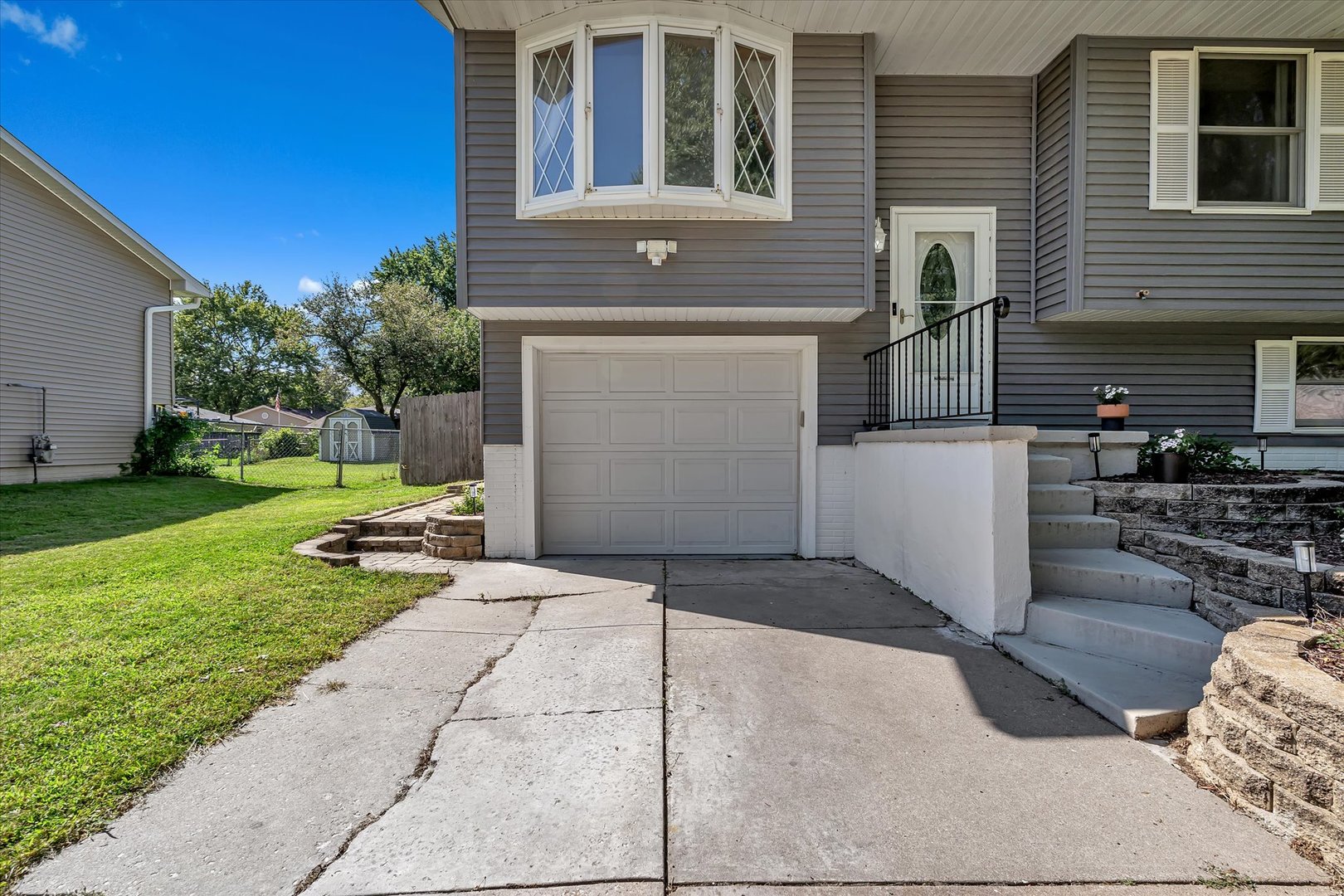 4718 N Sturdevant Street Property Photo 3