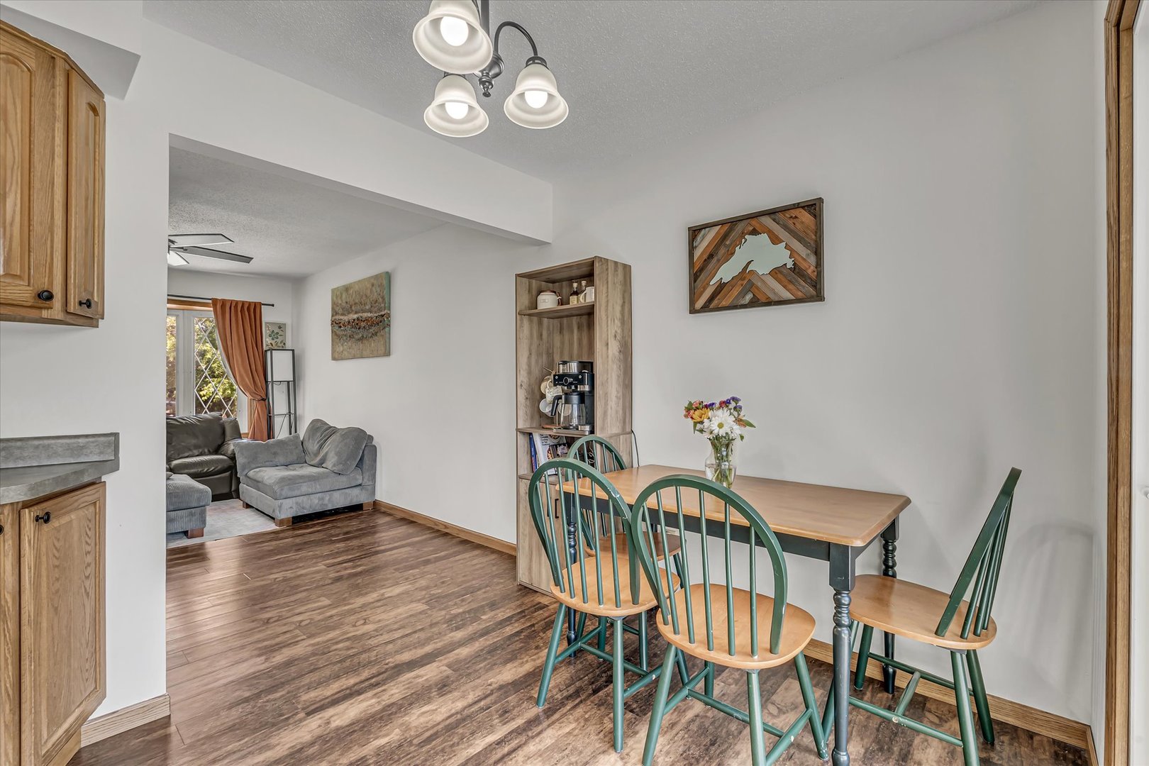 4718 N Sturdevant Street Property Photo 12