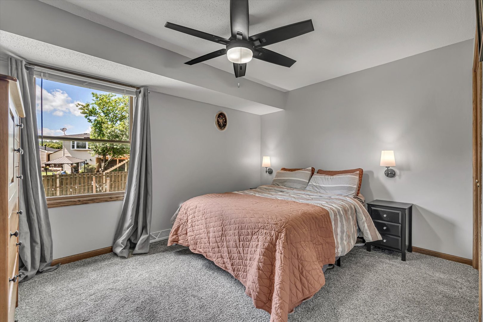 4718 N Sturdevant Street Property Photo 17