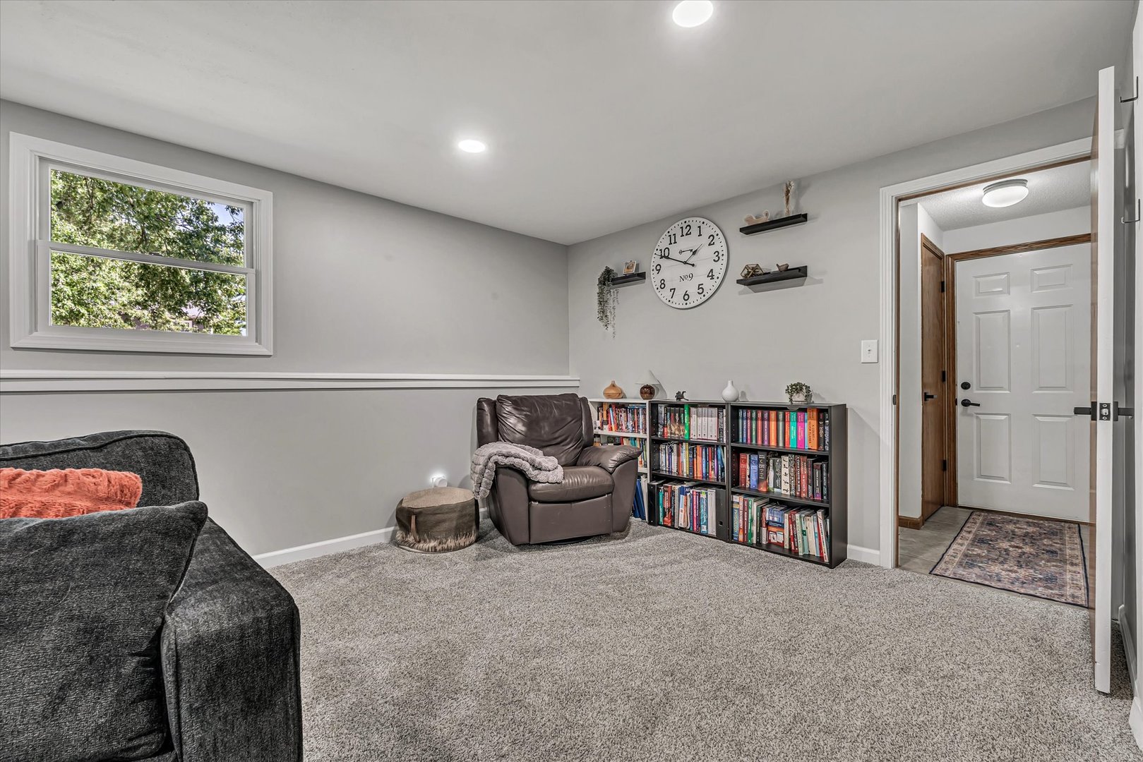 4718 N Sturdevant Street Property Photo 24