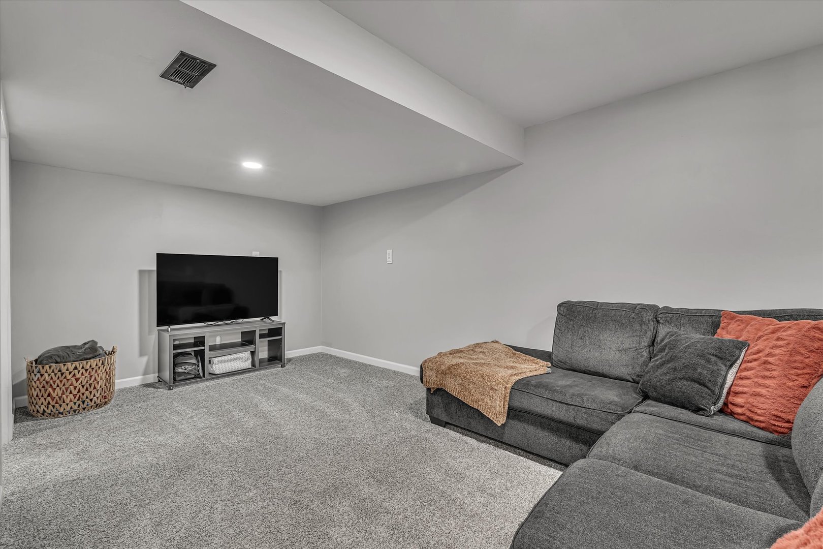 4718 N Sturdevant Street Property Photo 28