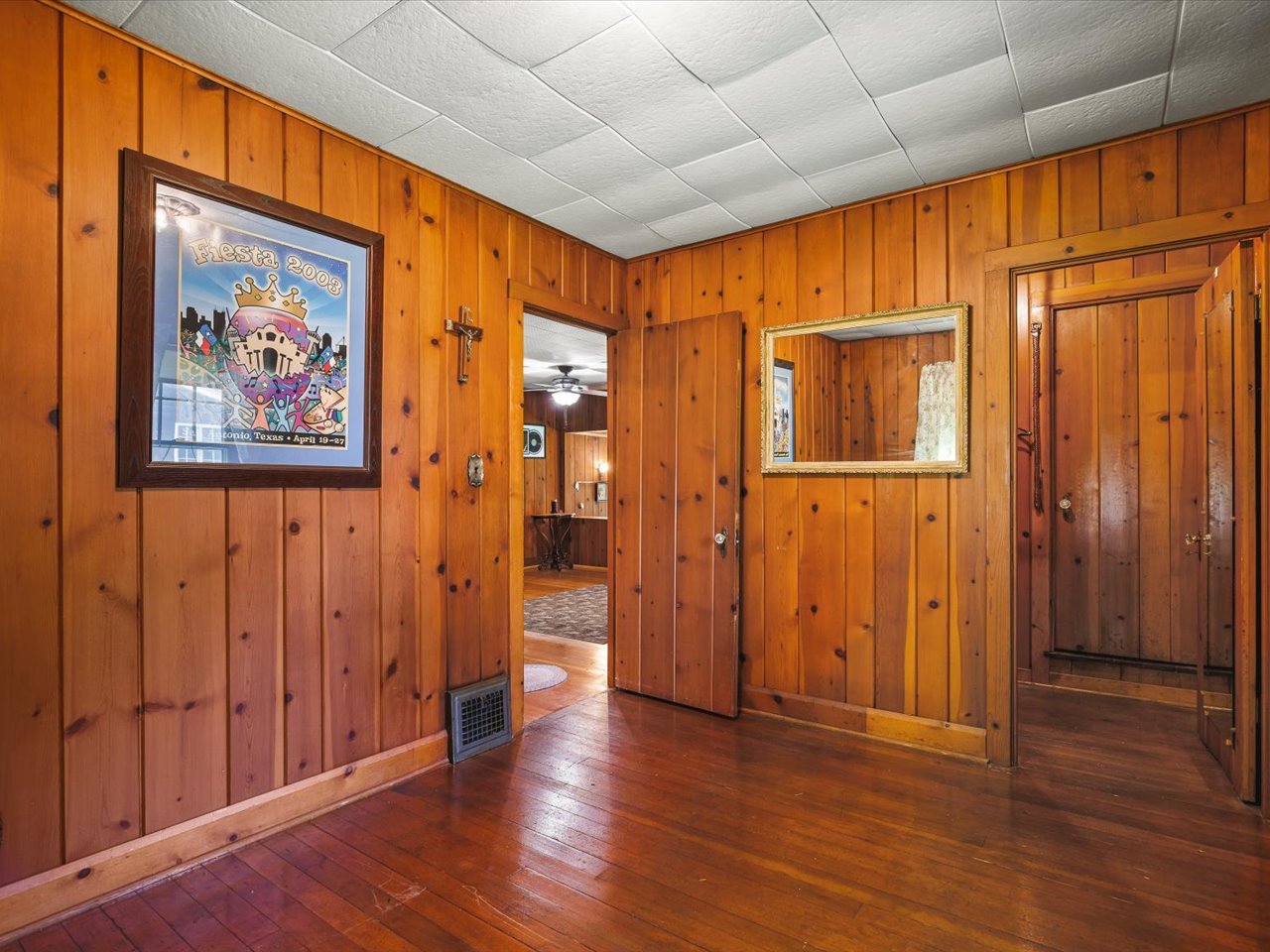 10324 Ventura Boulevard Property Photo 19