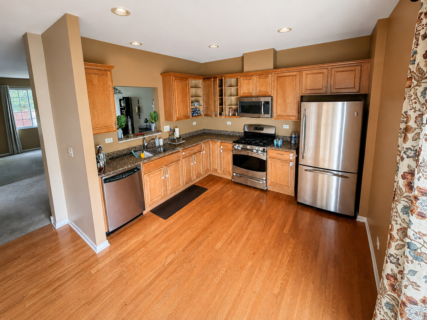 128 Morgans Gate Drive Property Photo 2