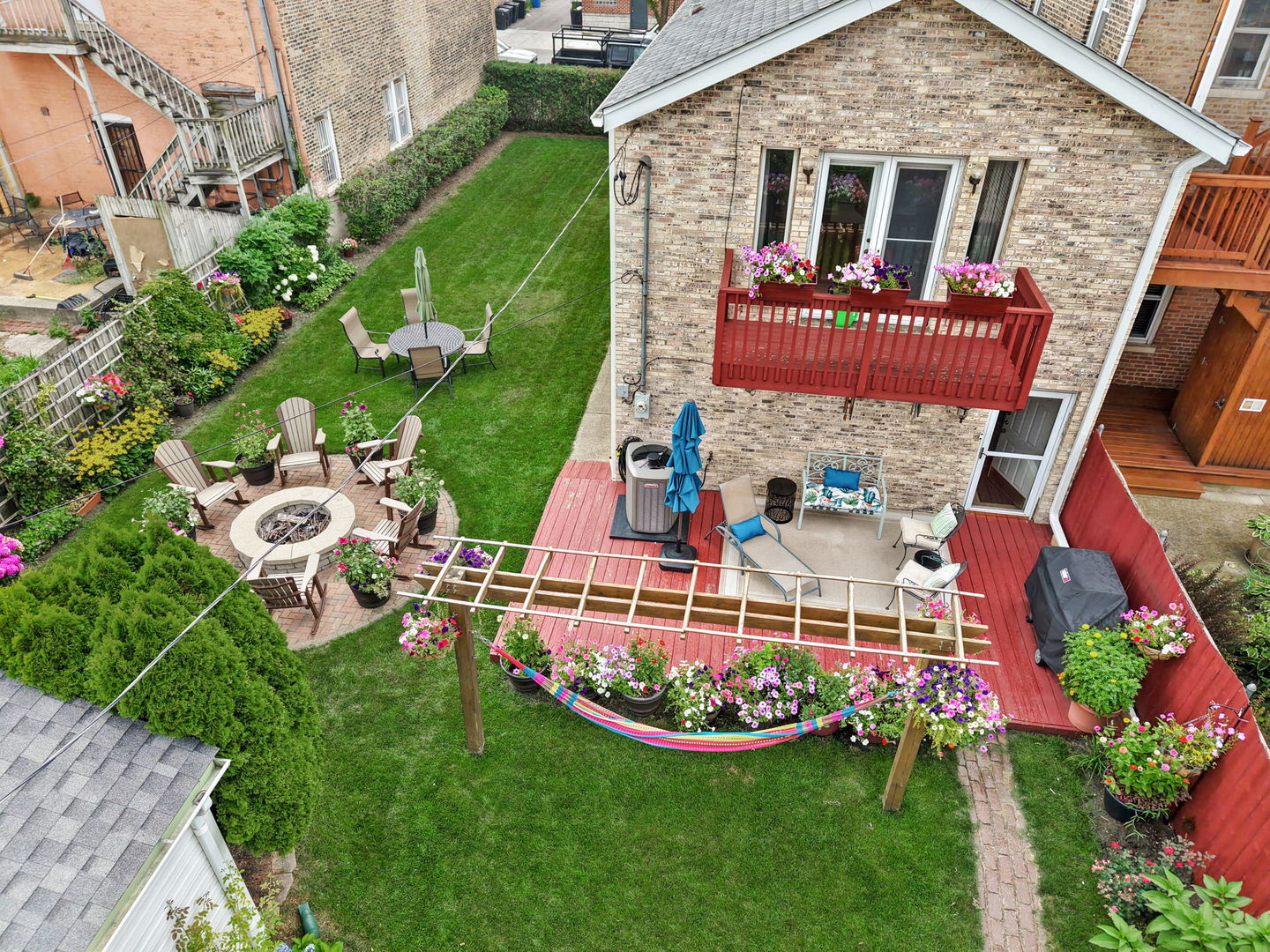 616 W 37th Street Property Photo 4