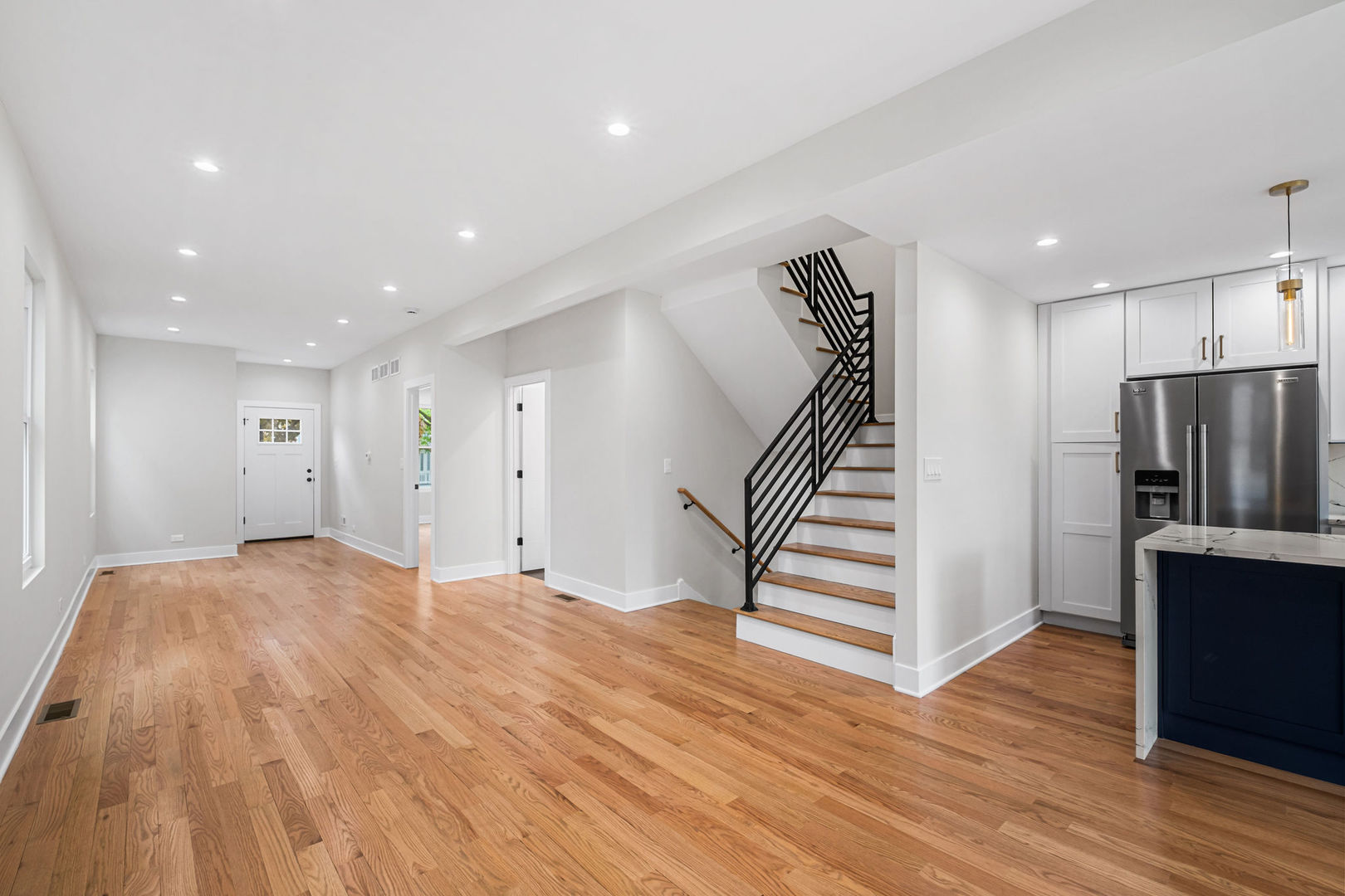 2204 N Kildare Avenue Property Photo 6