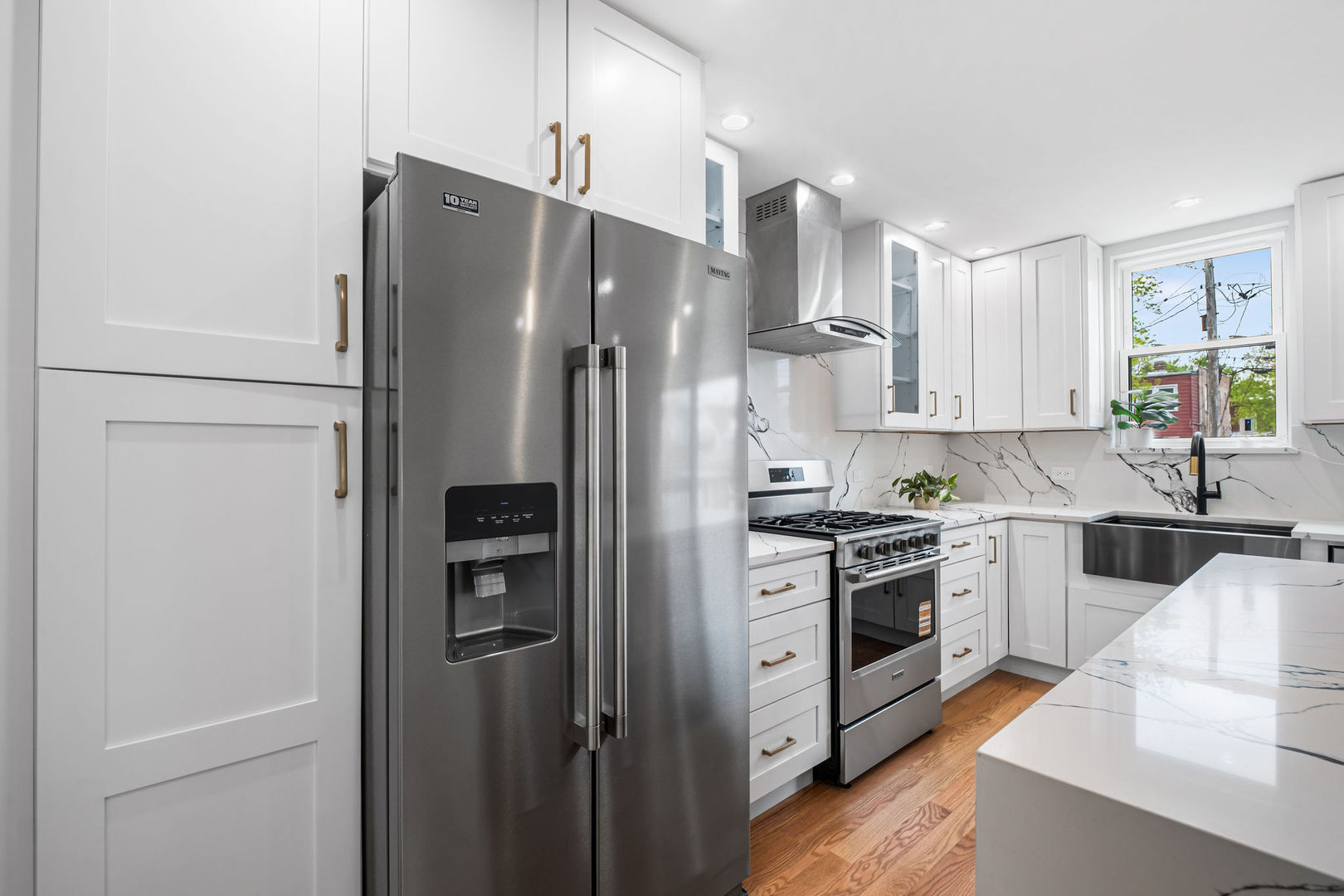 2204 N Kildare Avenue Property Photo 11