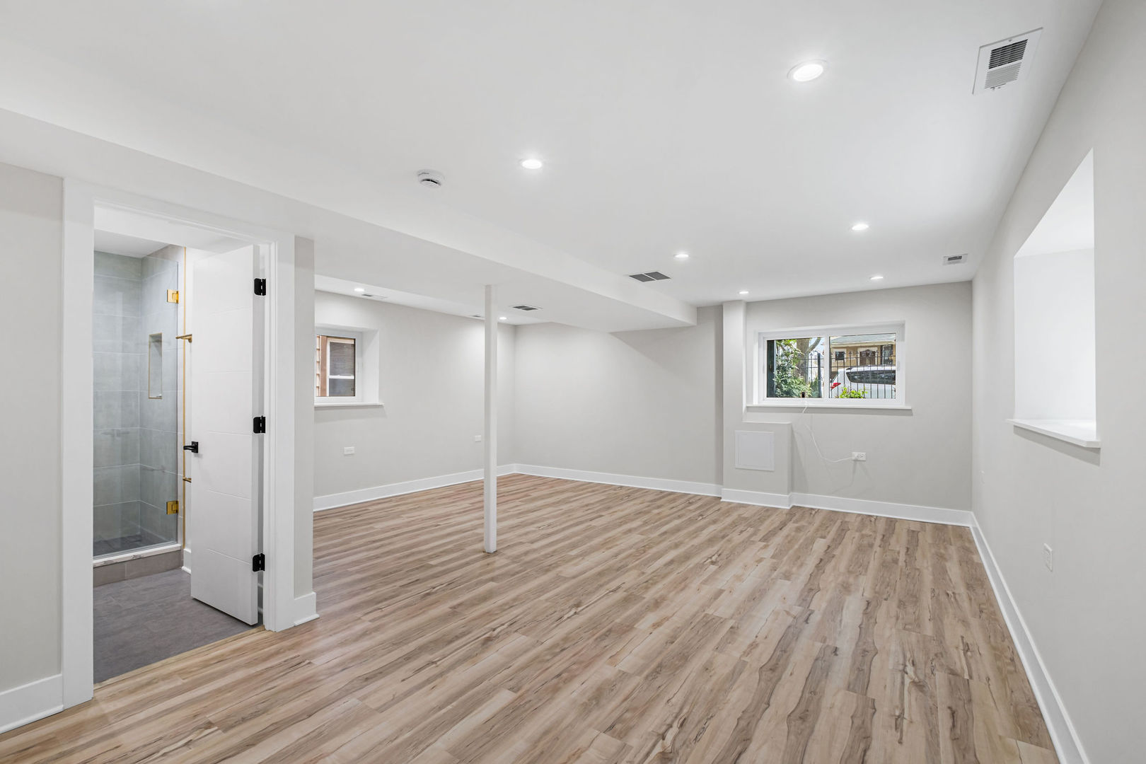 2204 N Kildare Avenue Property Photo 26
