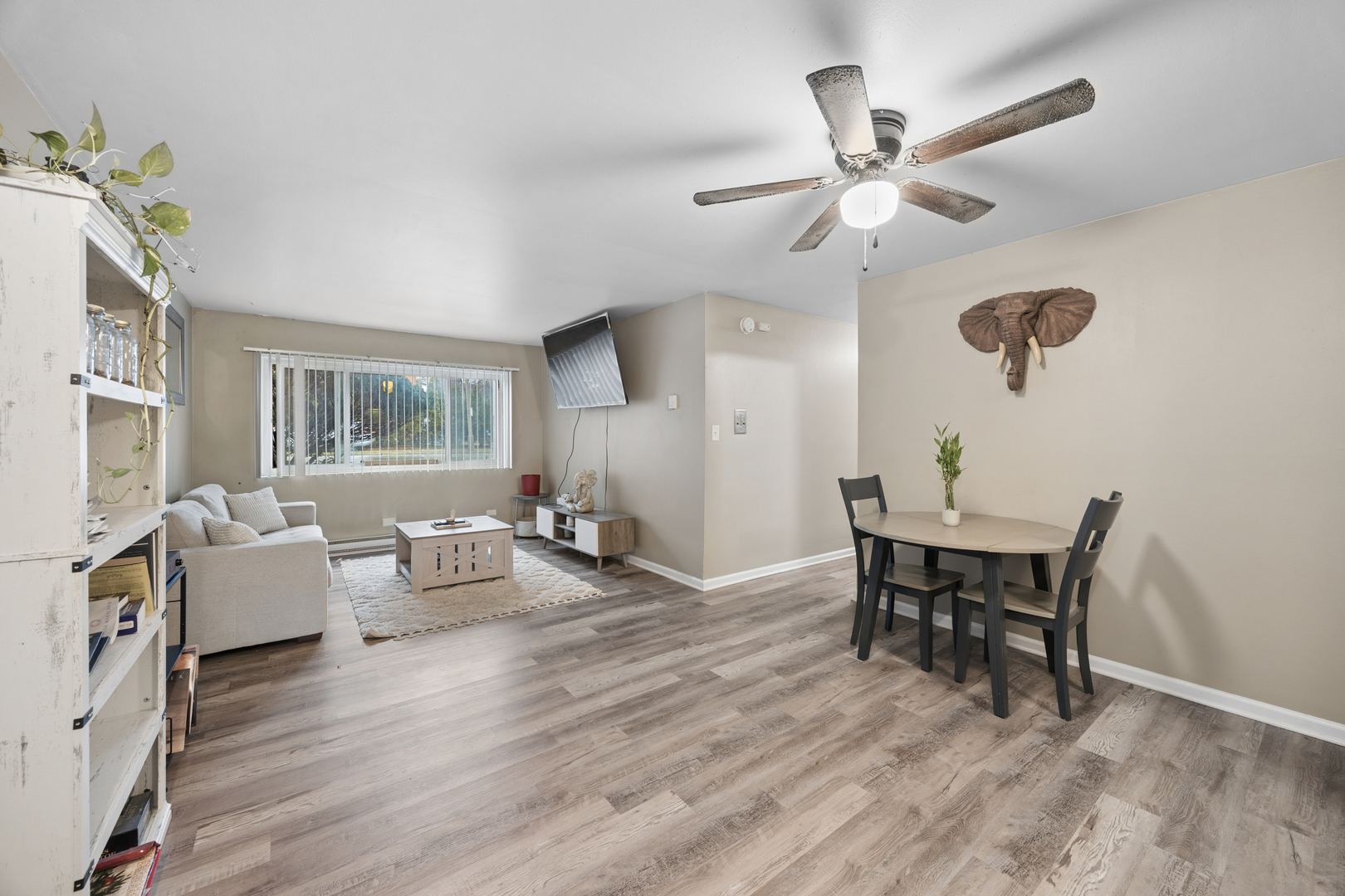727 S Maple Avenue 100 Property Photo 4