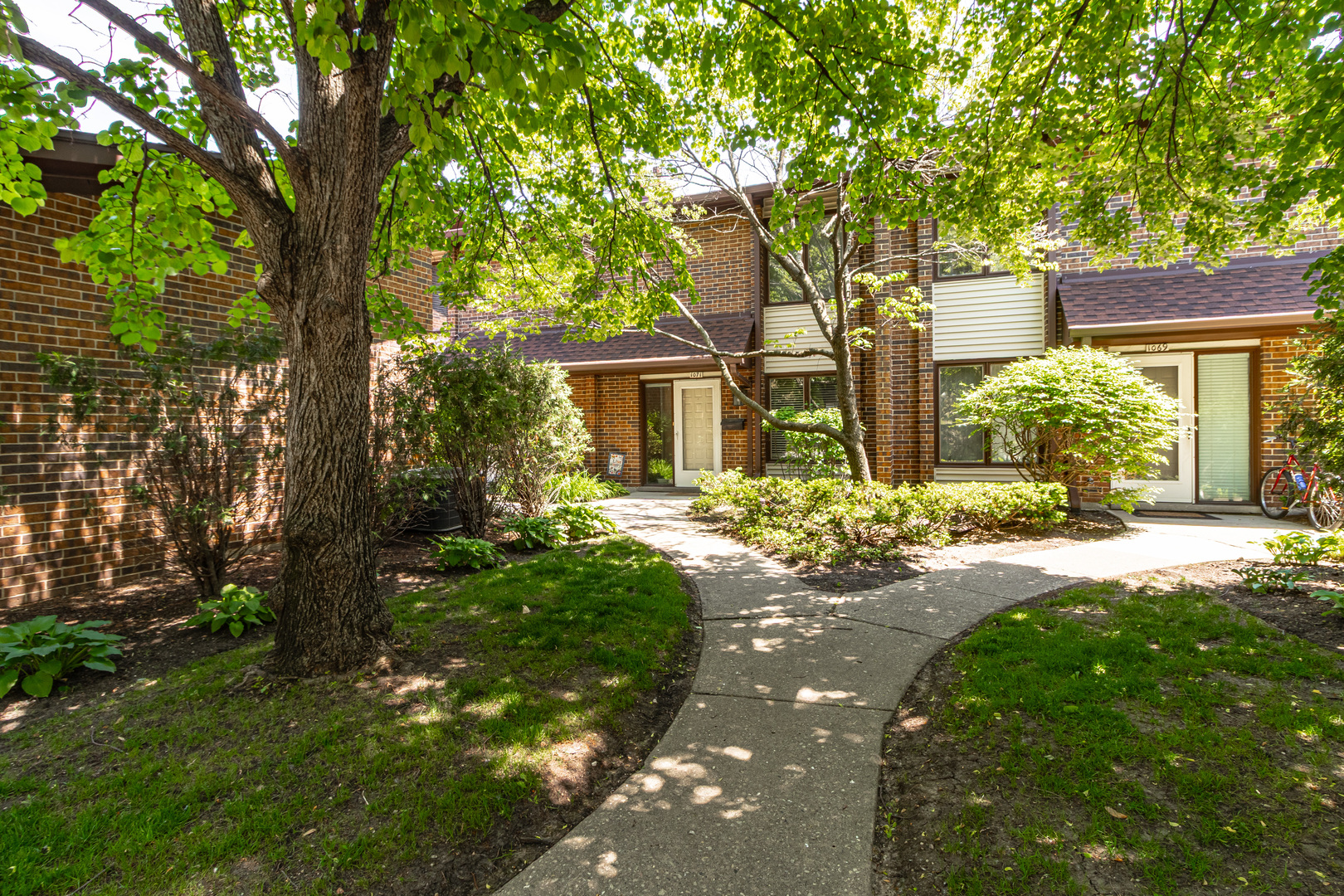 1071 Deerfield Place