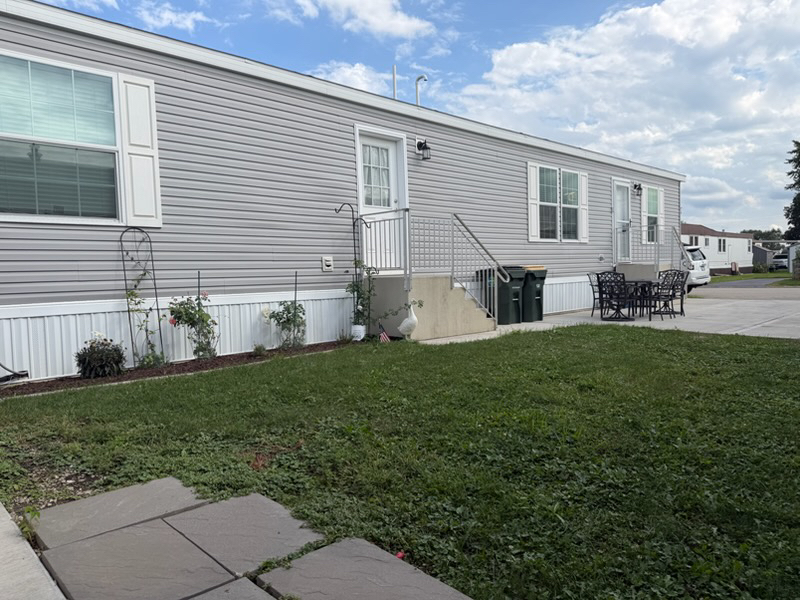 112 8th Avenue Property Photo 3