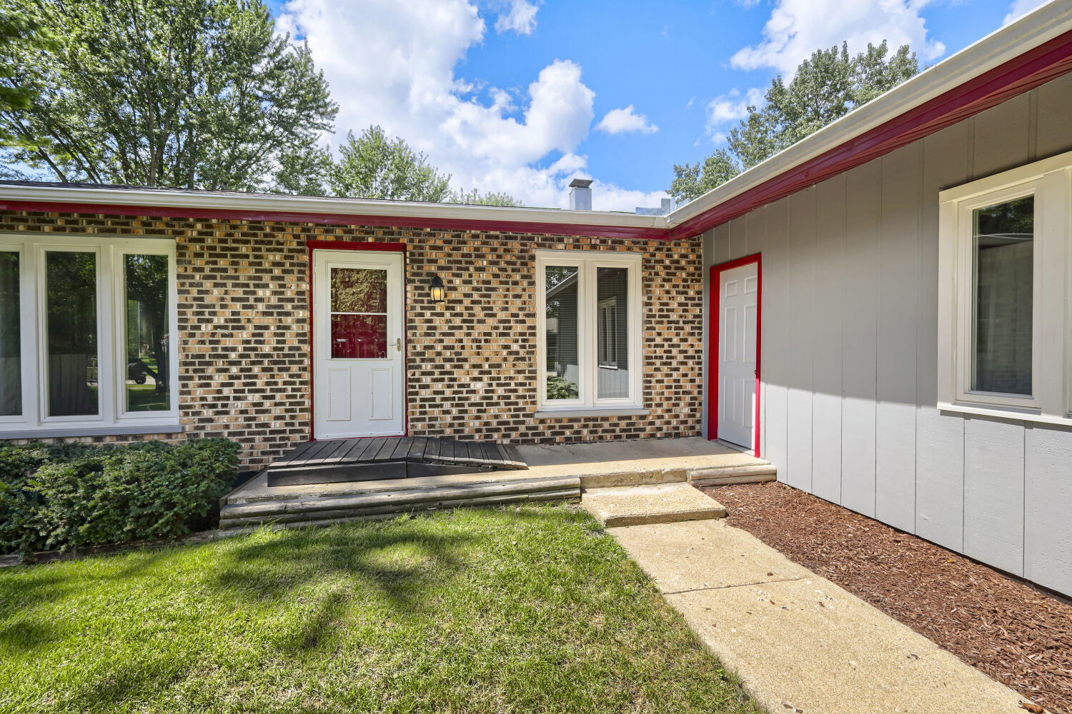 98 Brookside Drive Property Photo 2
