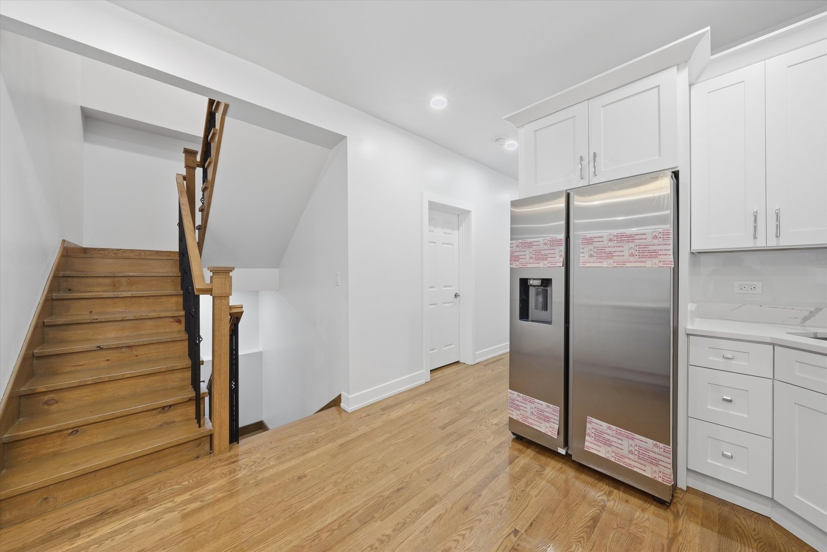 7607 S May Street Property Photo 11